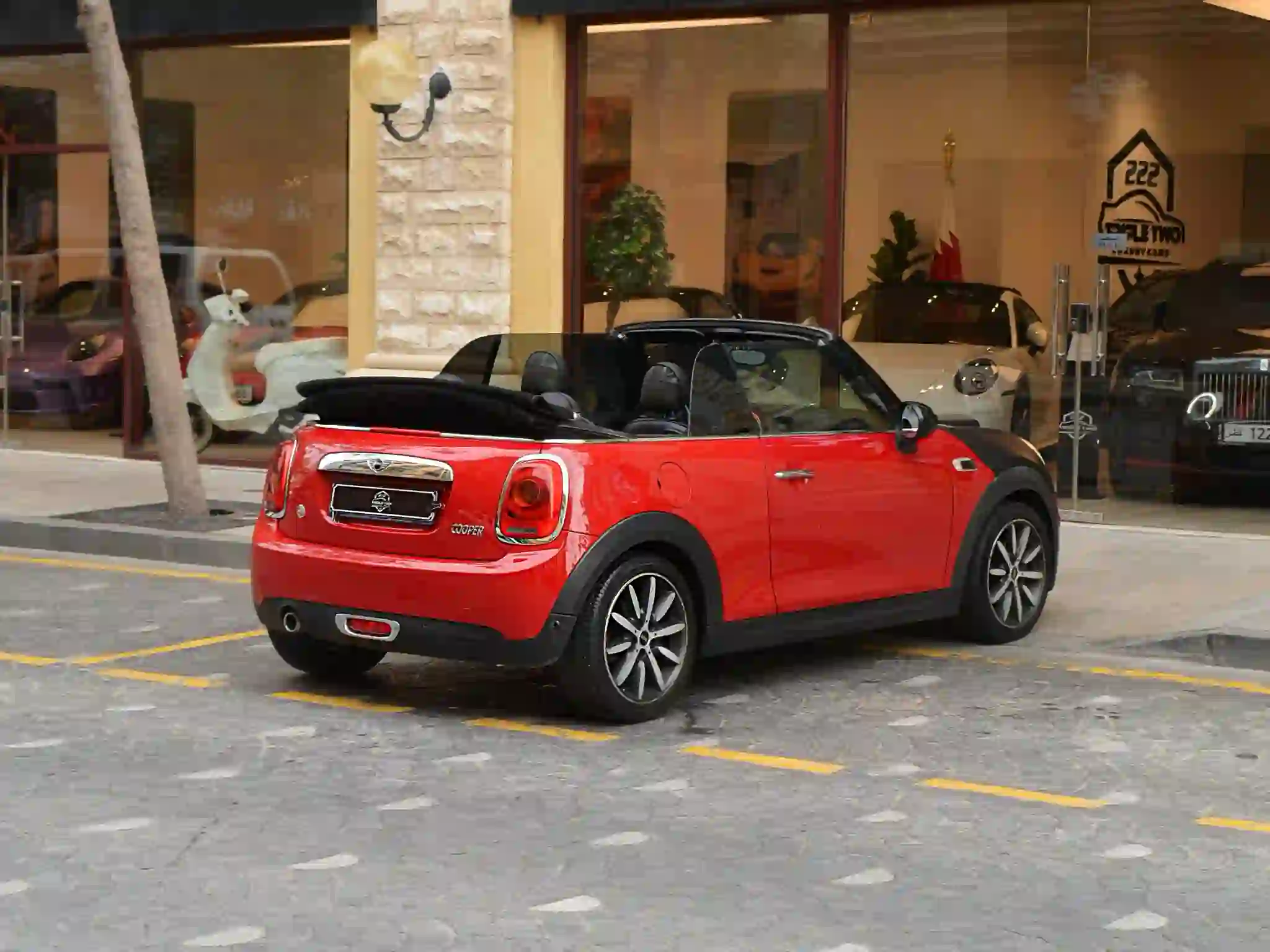 Mini Cooper 2018 - Image 3