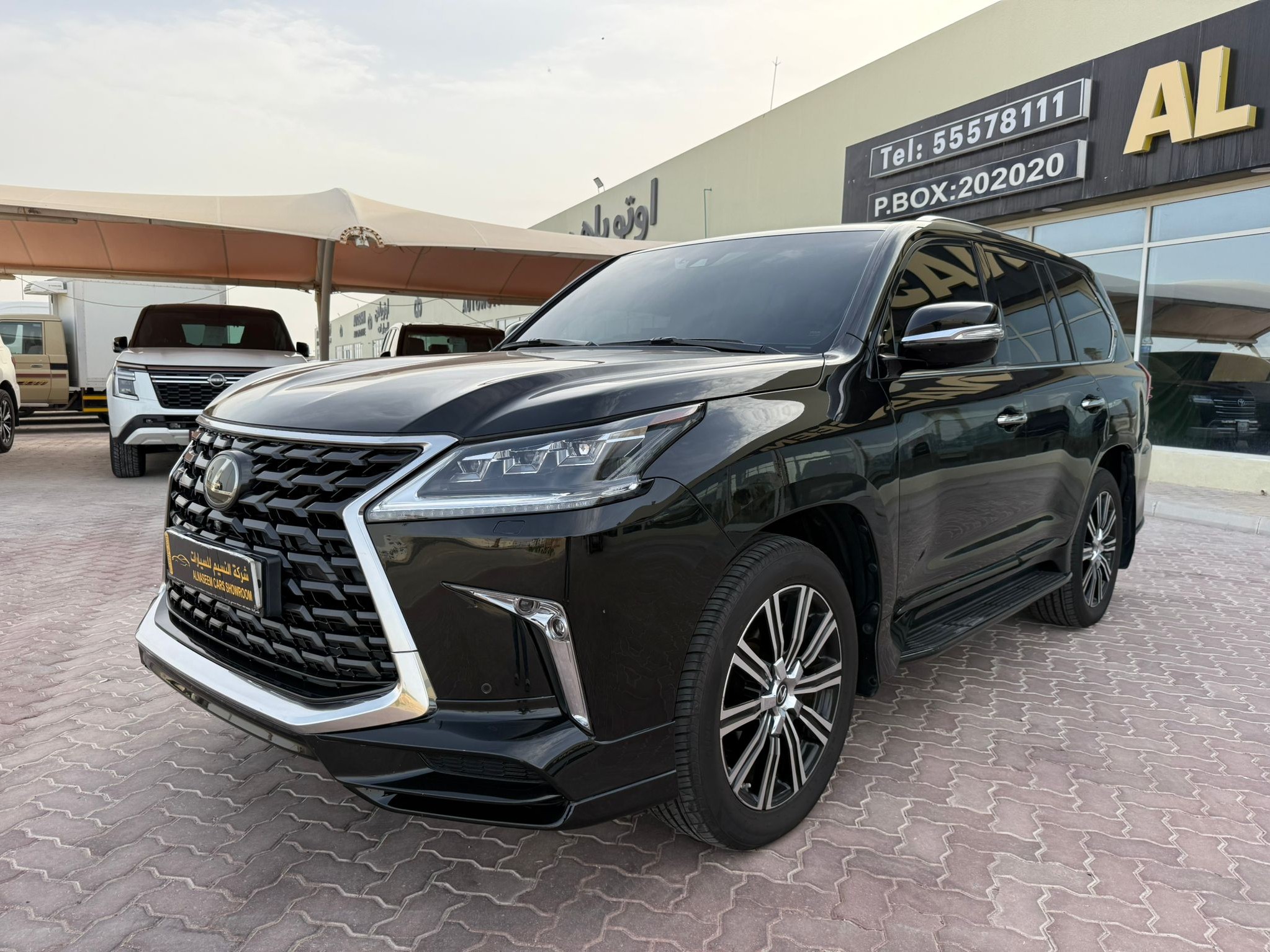 Lexus LX 570 2021 - Image 2