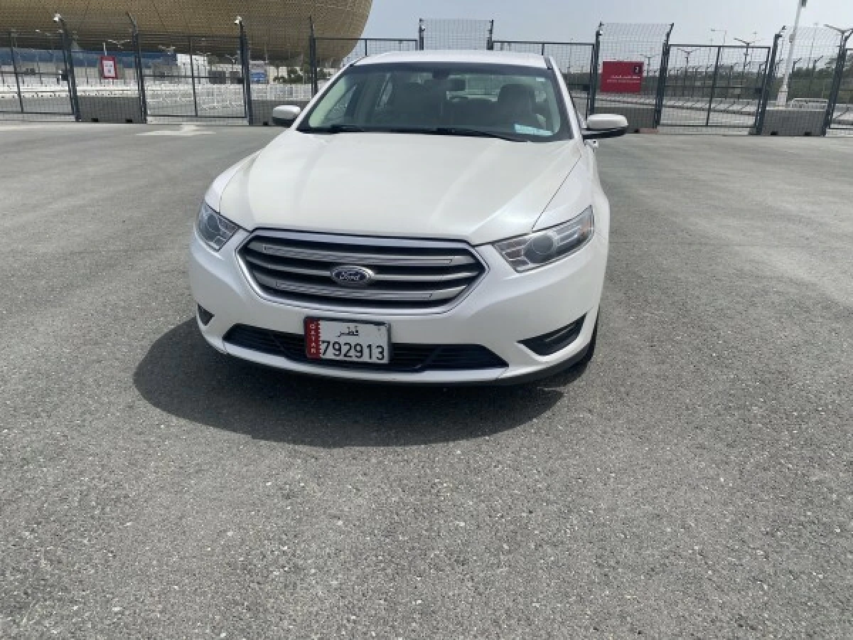 Ford Taurus 2017