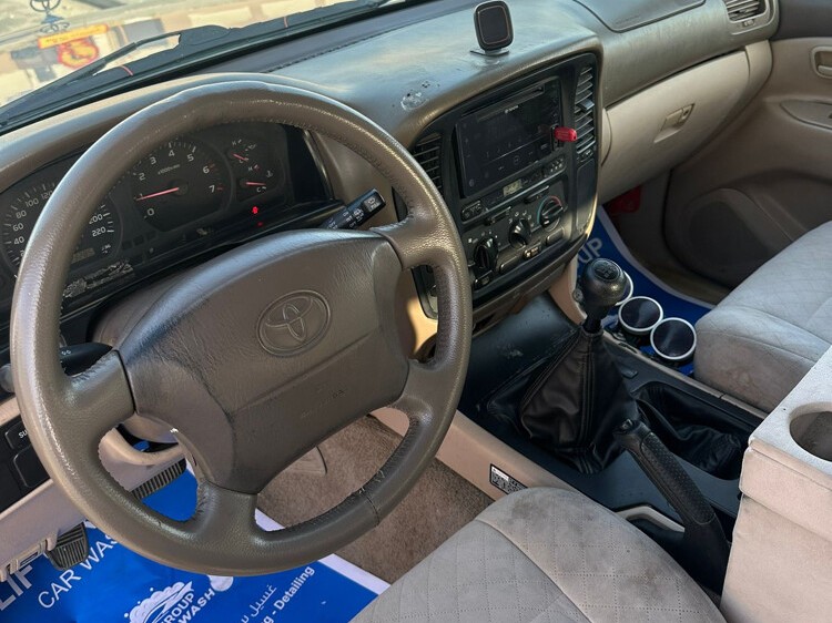 Toyota Land Cruiser GX.R 2000 - Image 4