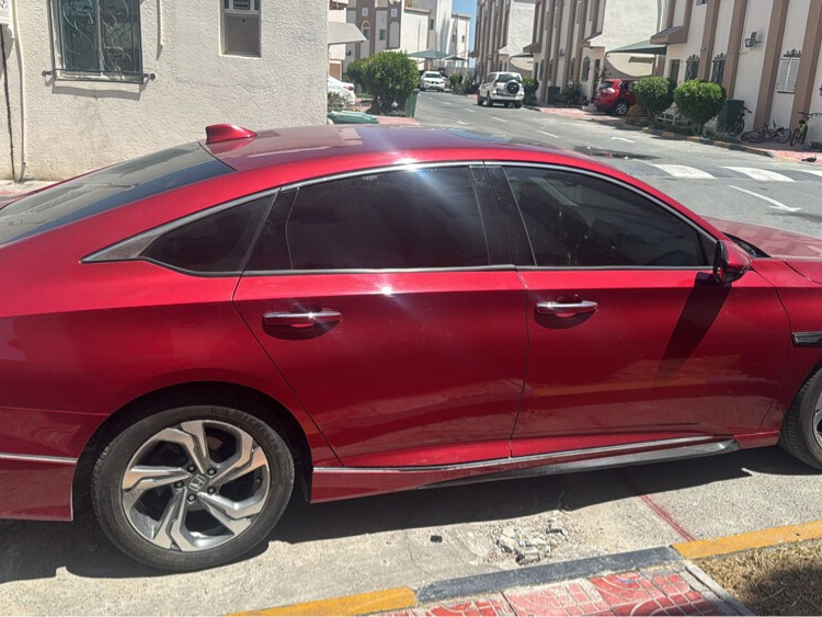 Honda Accord 2019 - Image 2