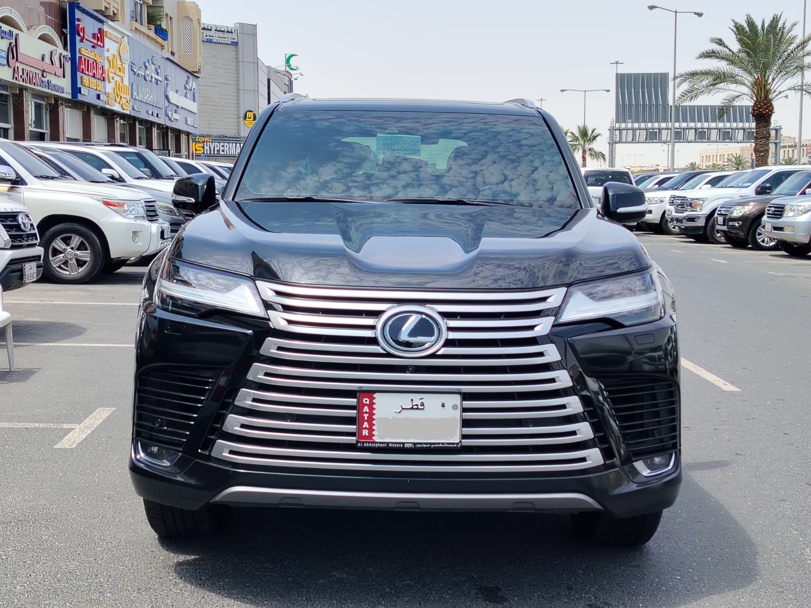 Lexus LX 600 Luxury  2024 - Image 2