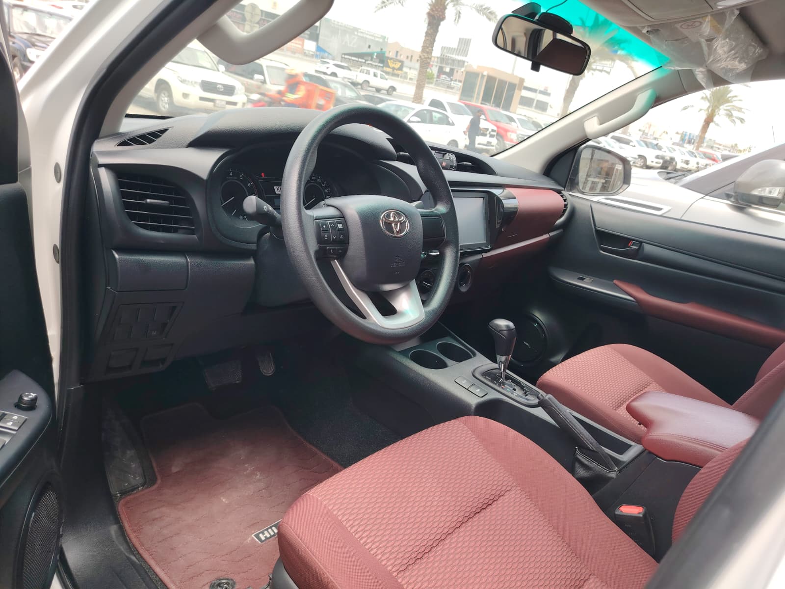 Toyota Hilux 2.0 2024 - Image 3
