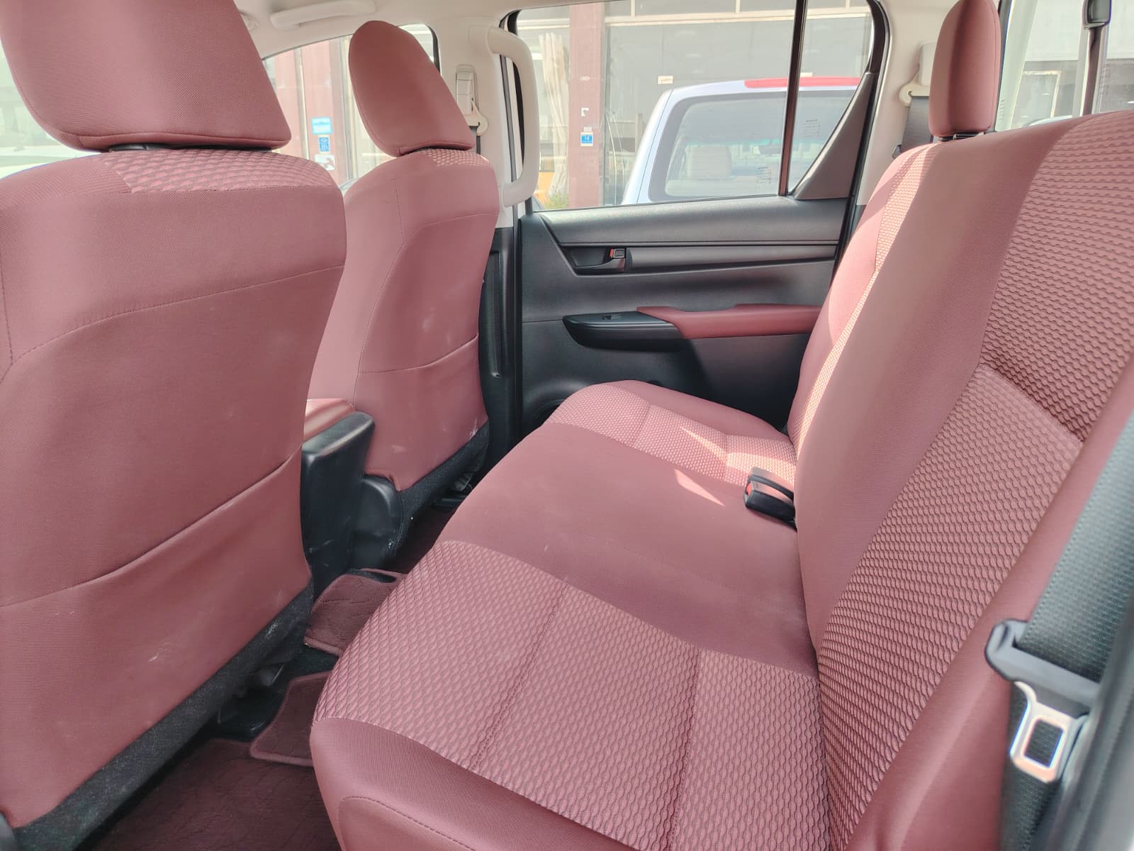 Toyota Hilux 2.0 2024 - Image 4