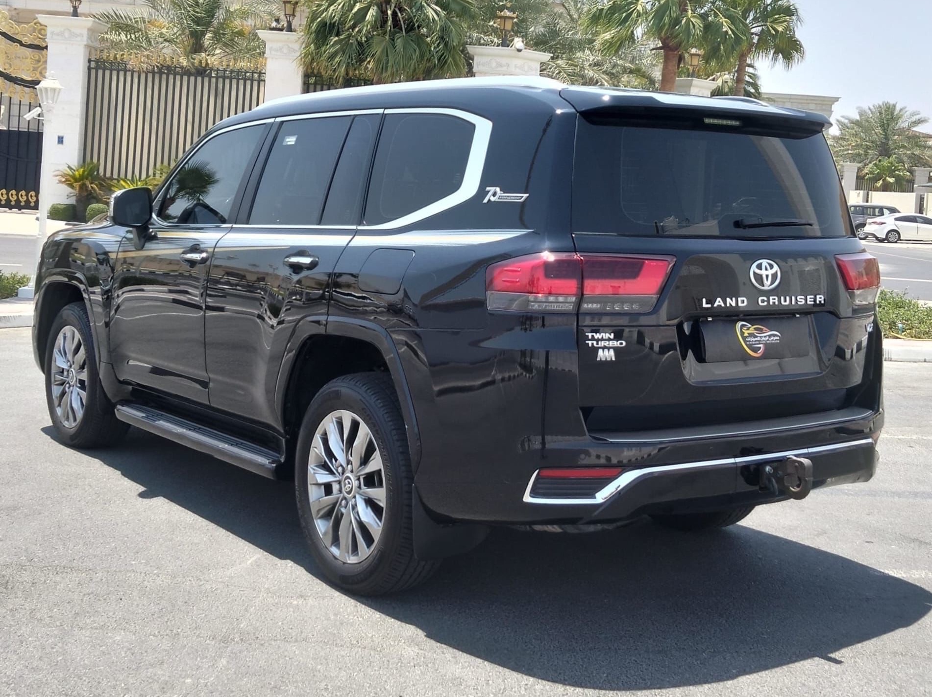 Toyota Land Cruiser VX - Image 4