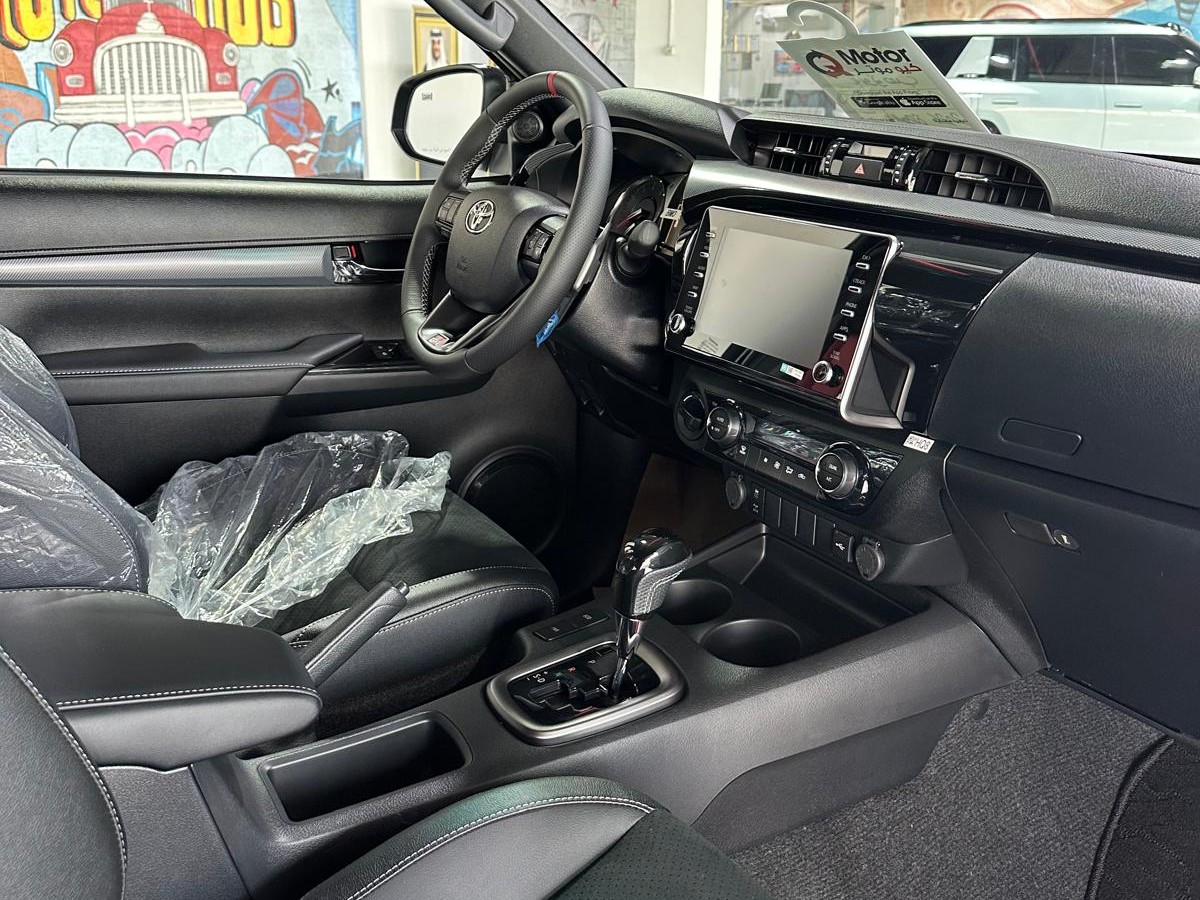 Toyota Hilux GR 2026 - Image 3