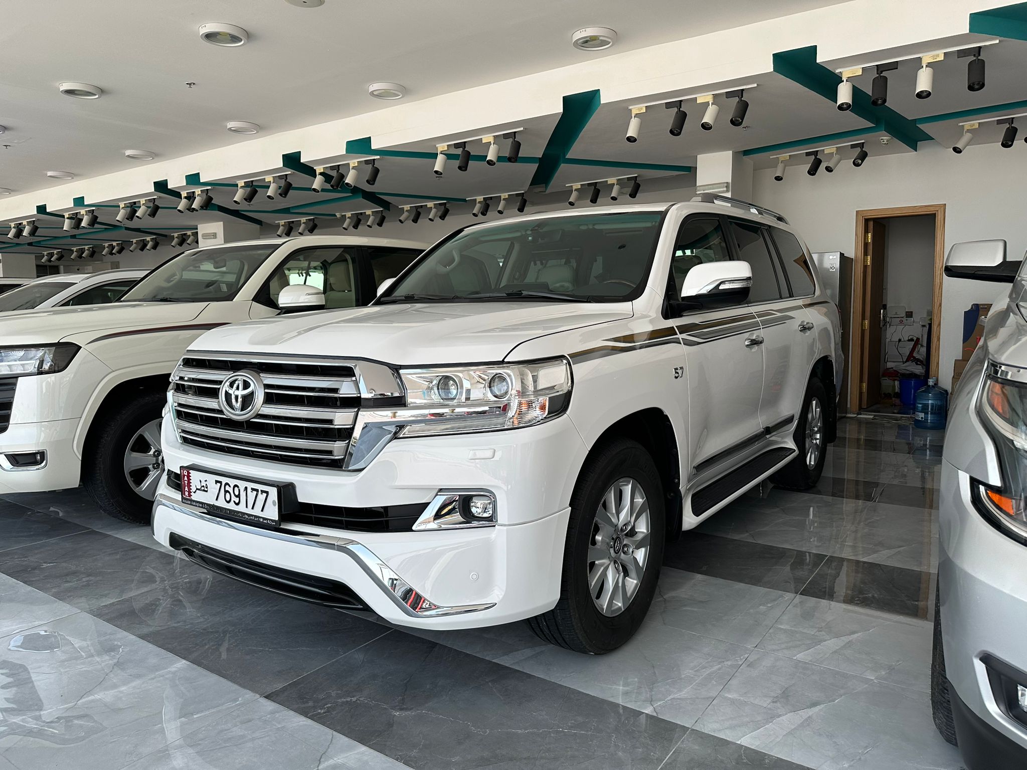 Toyota Land Cruiser VX.R 2018 - Image 1