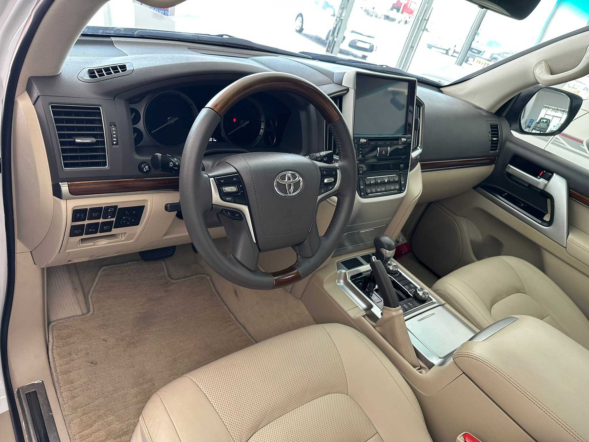 Toyota Land Cruiser VX.R 2018 - Image 3