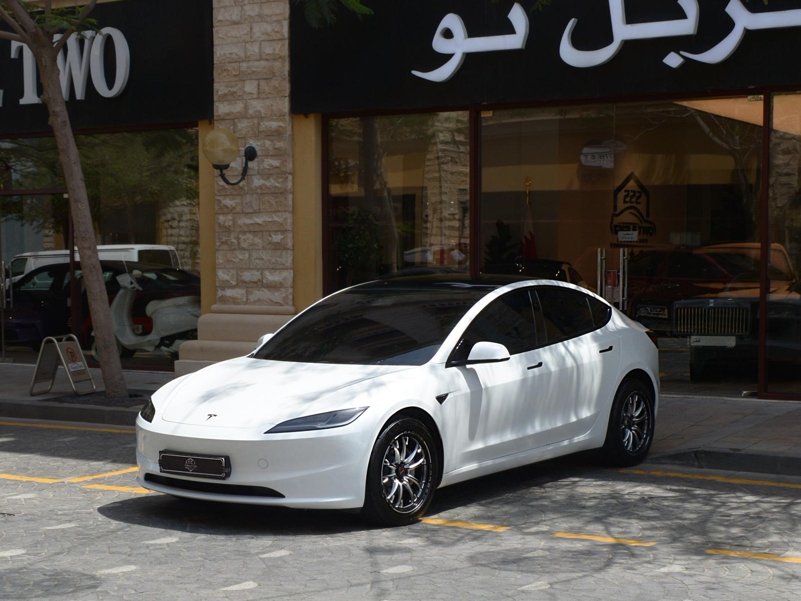 Tesla Model 3  Long Range 2025