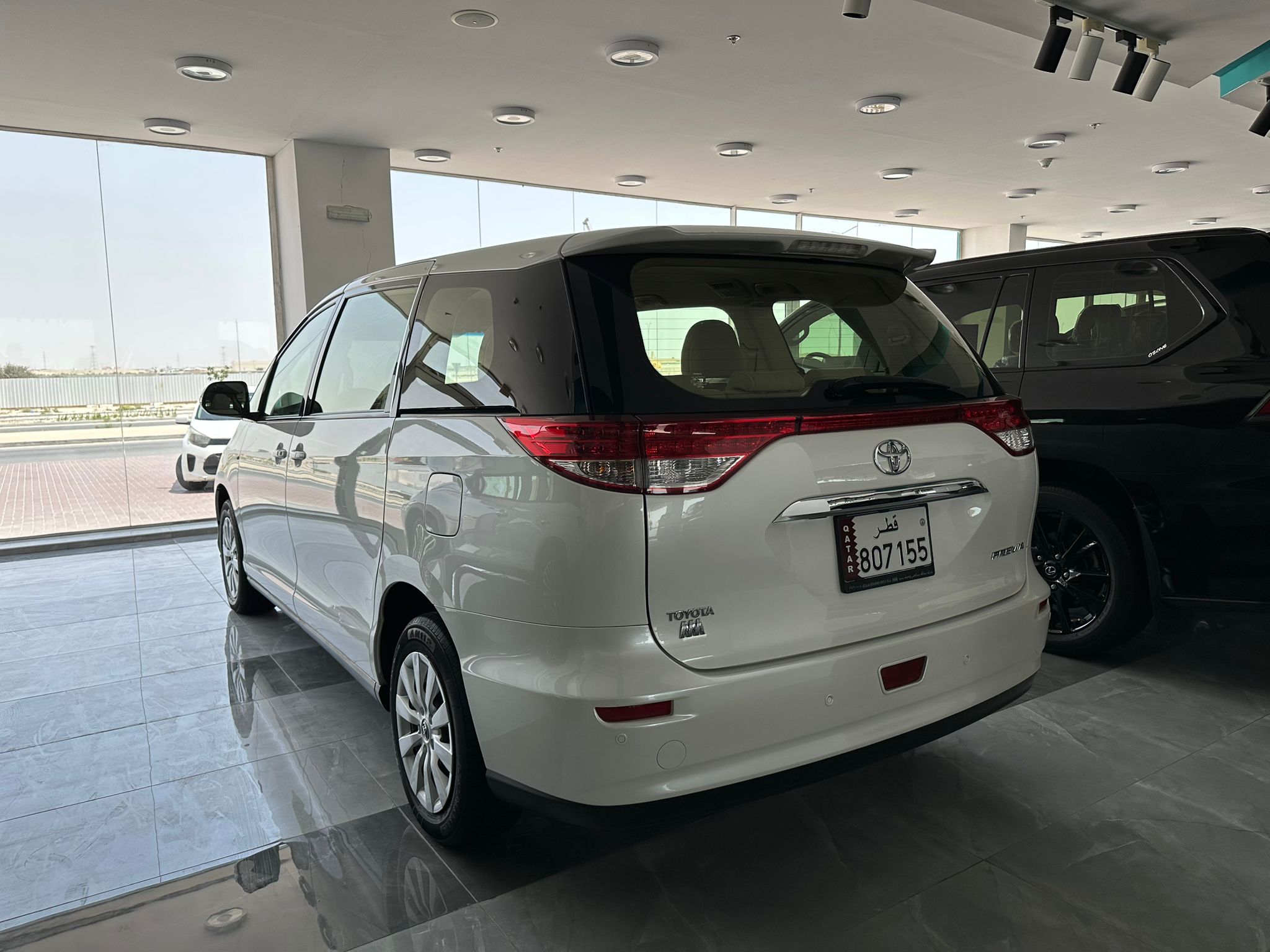 Toyota Previa 2018 - Image 2