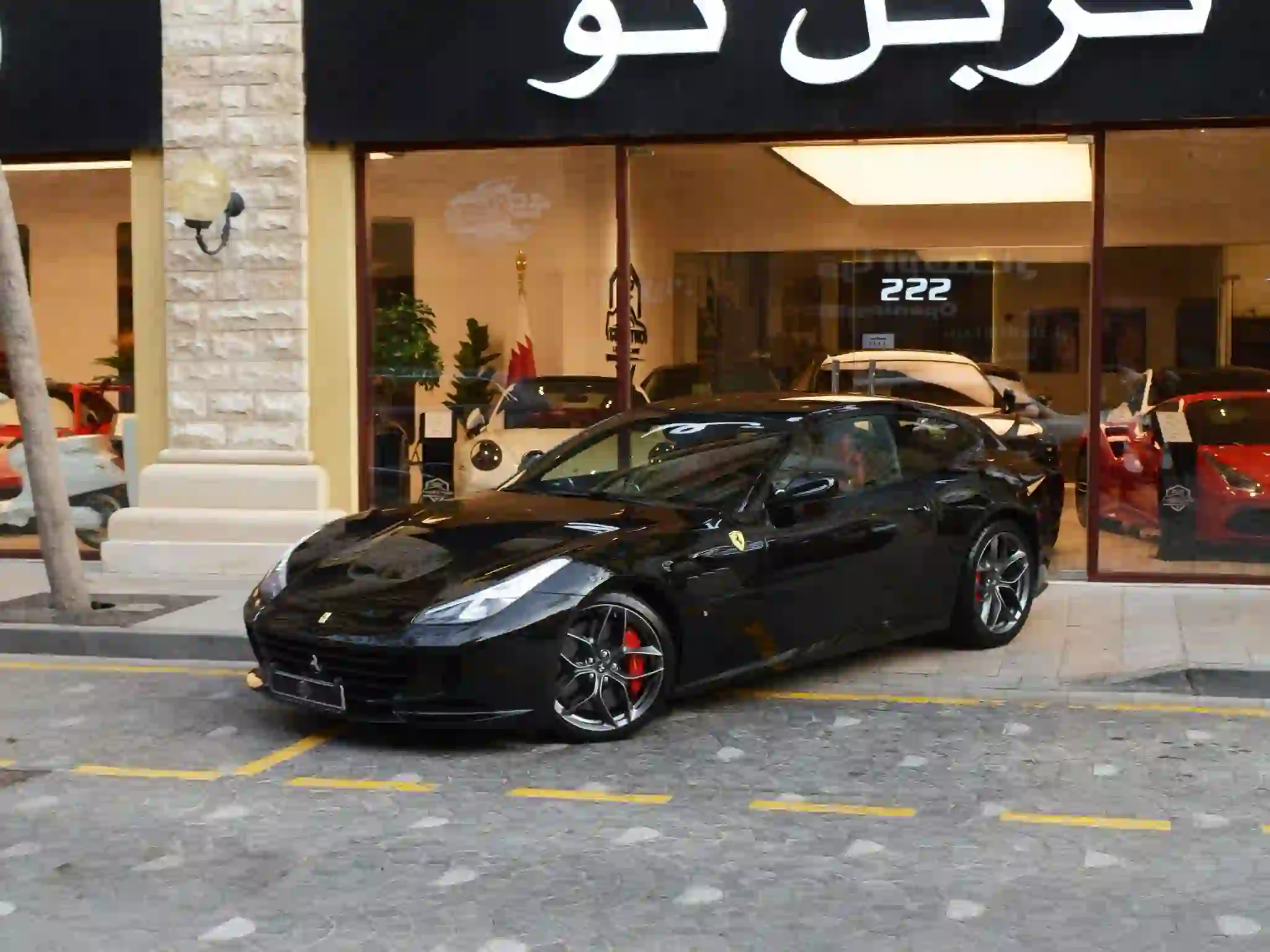 Ferrari GTC 4 2018 - Image 1