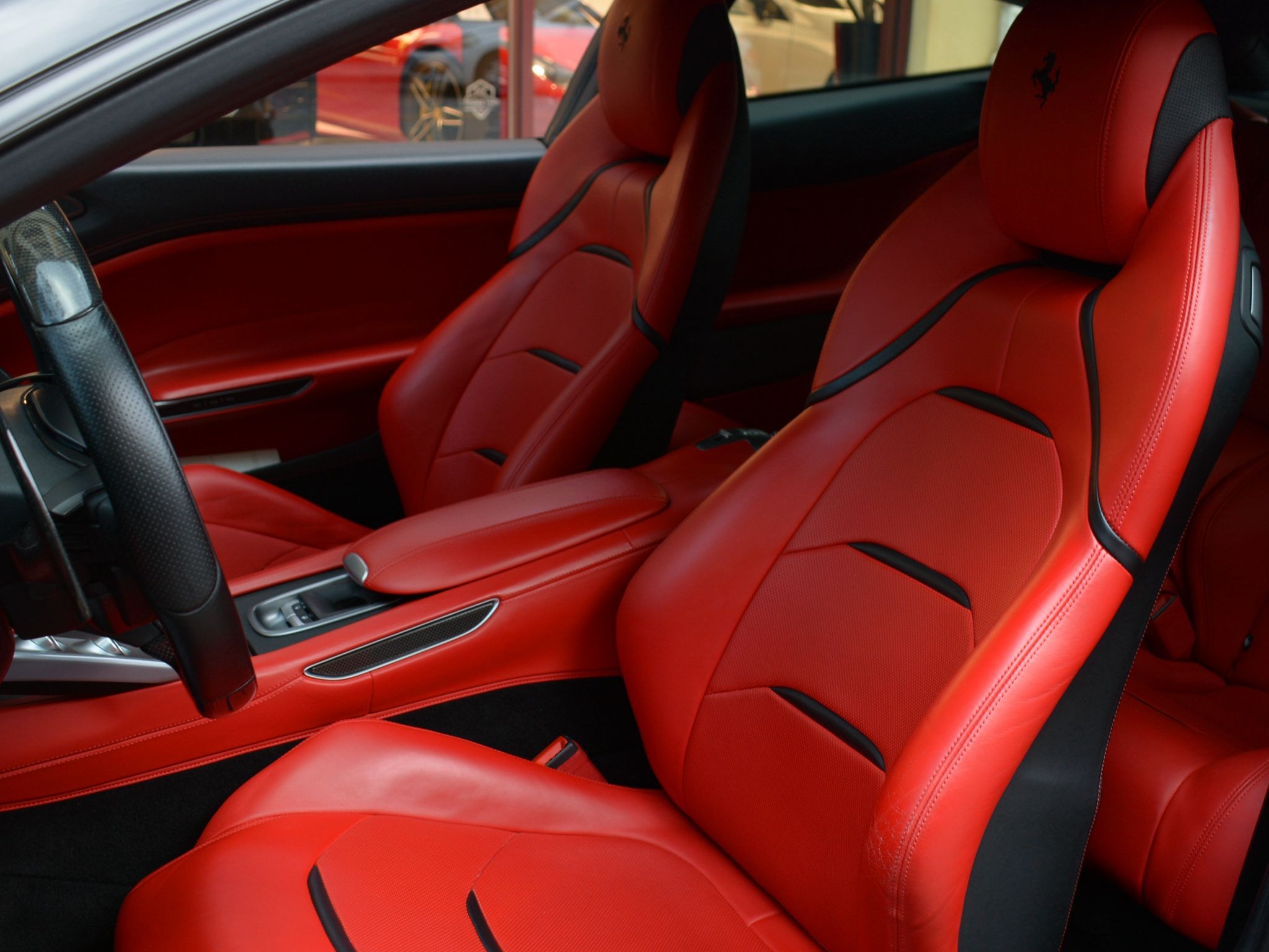 Ferrari GTC 4 2018 - Image 2