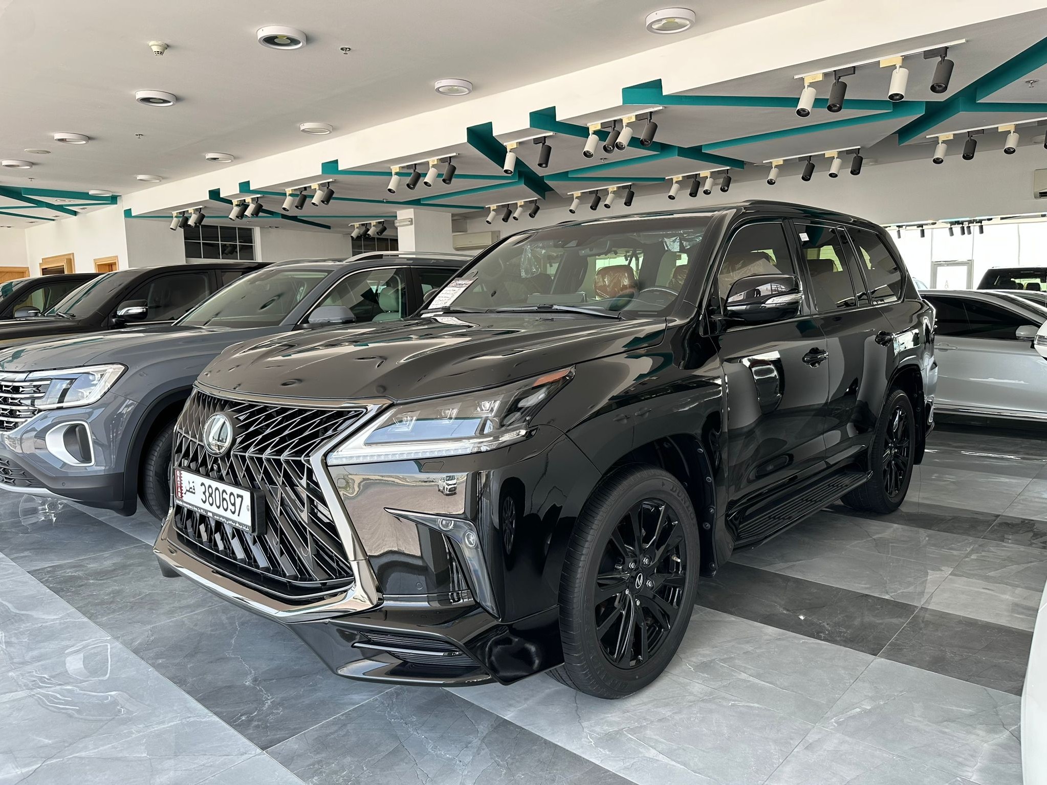 Lexus LX 570 S Black Edition 2020