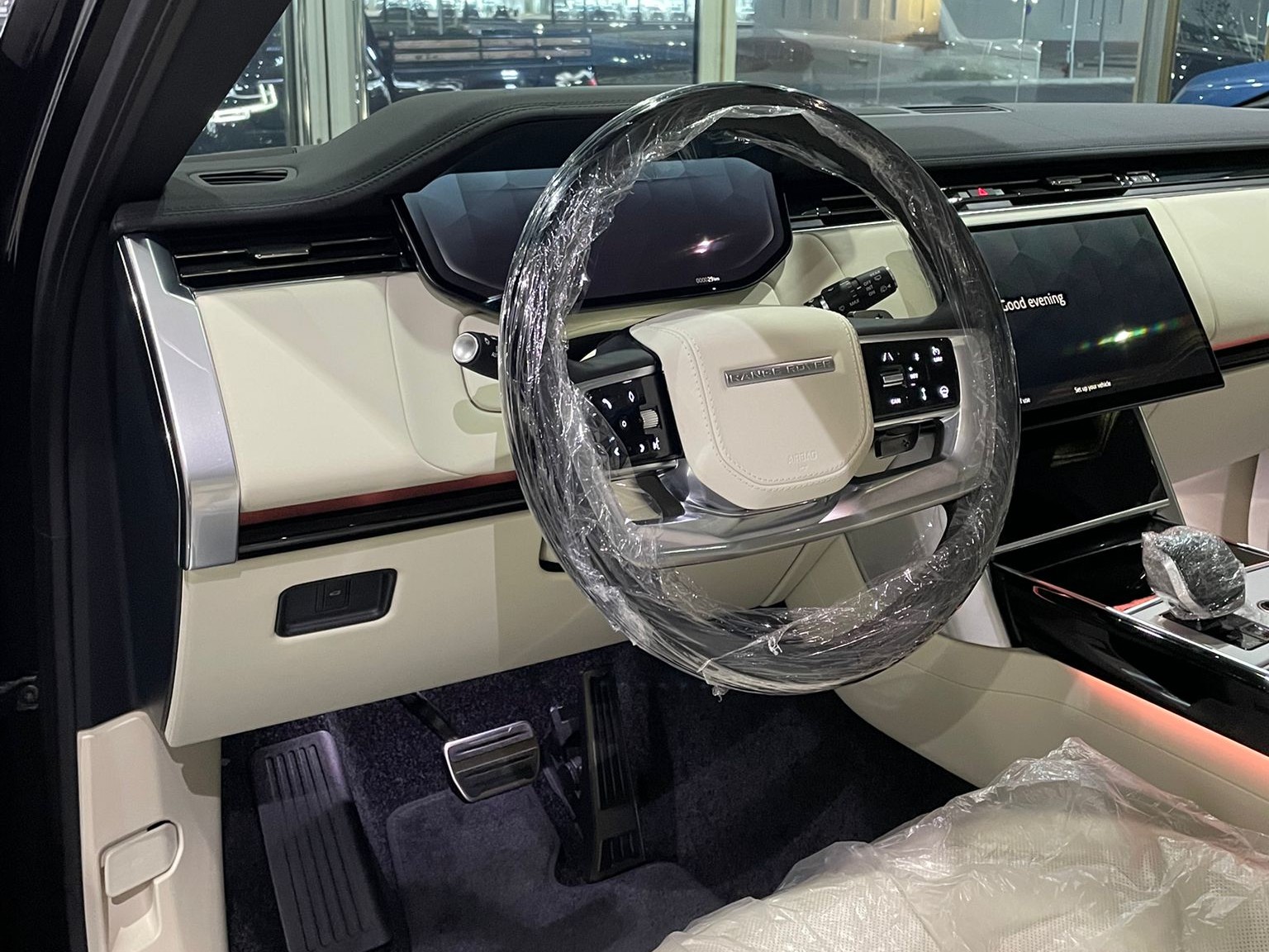 Land Rover Range Rover Vogue SE 2026 - Image 3