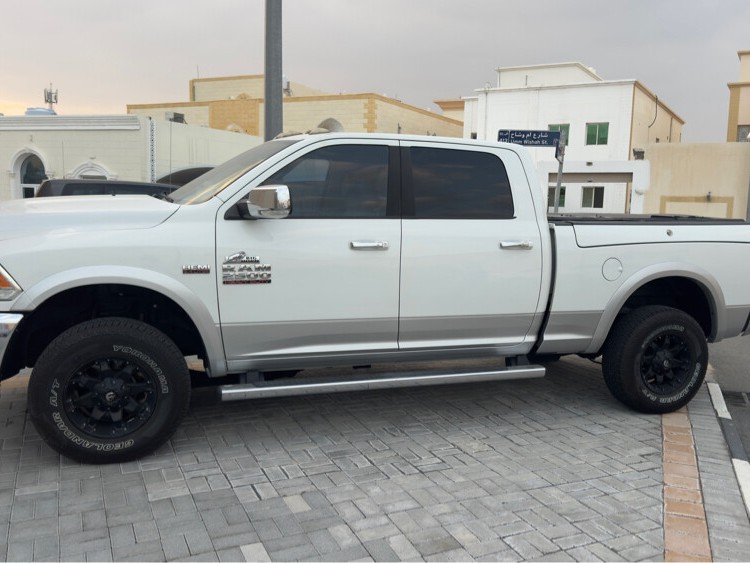 Dodge Ram Bighorn 2015 - Image 2