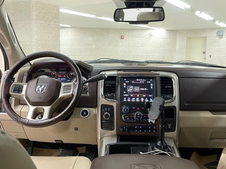 Dodge Ram Bighorn 2015 - Image 4