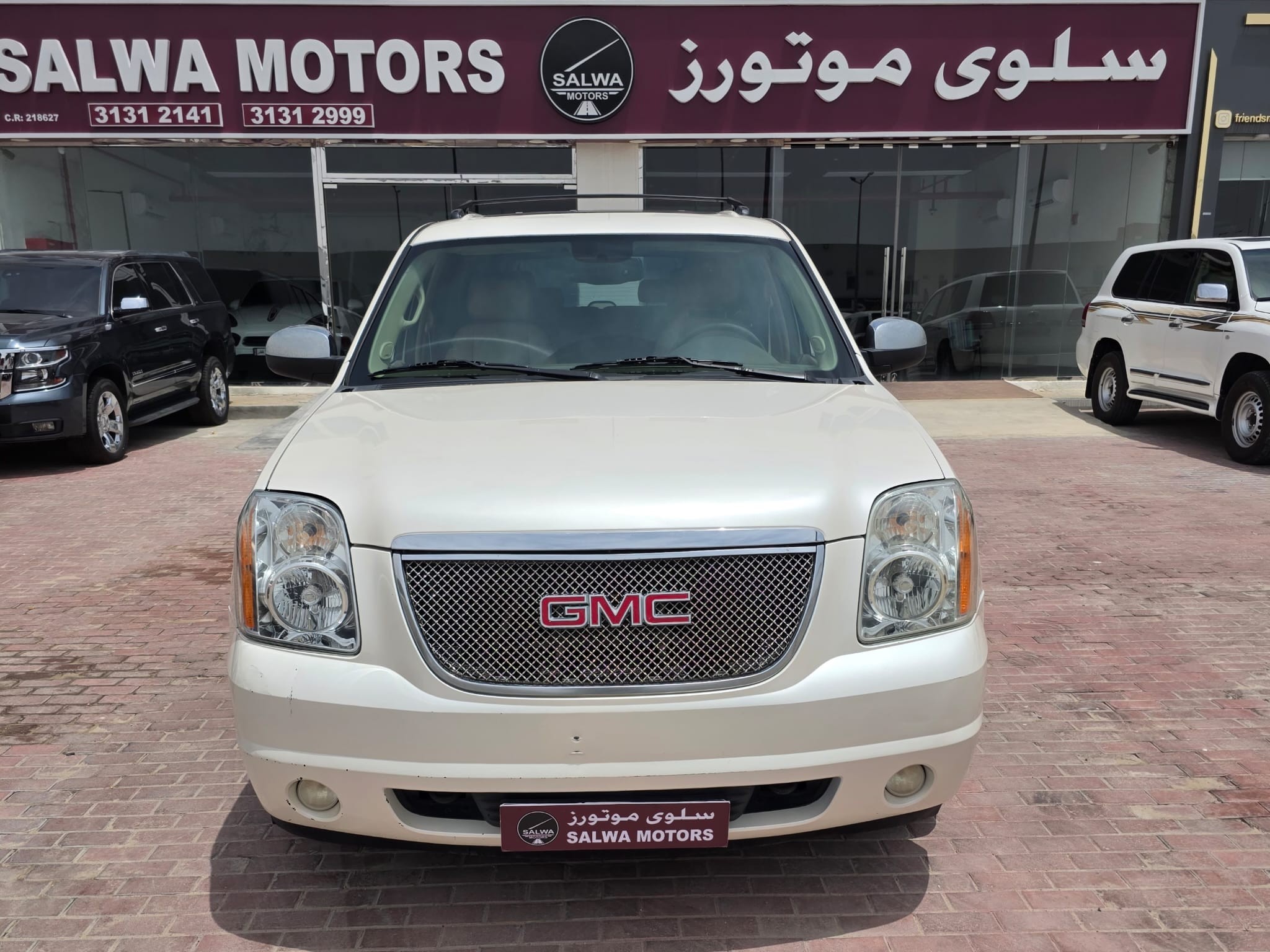GMC Yukon 2013 - Image 2