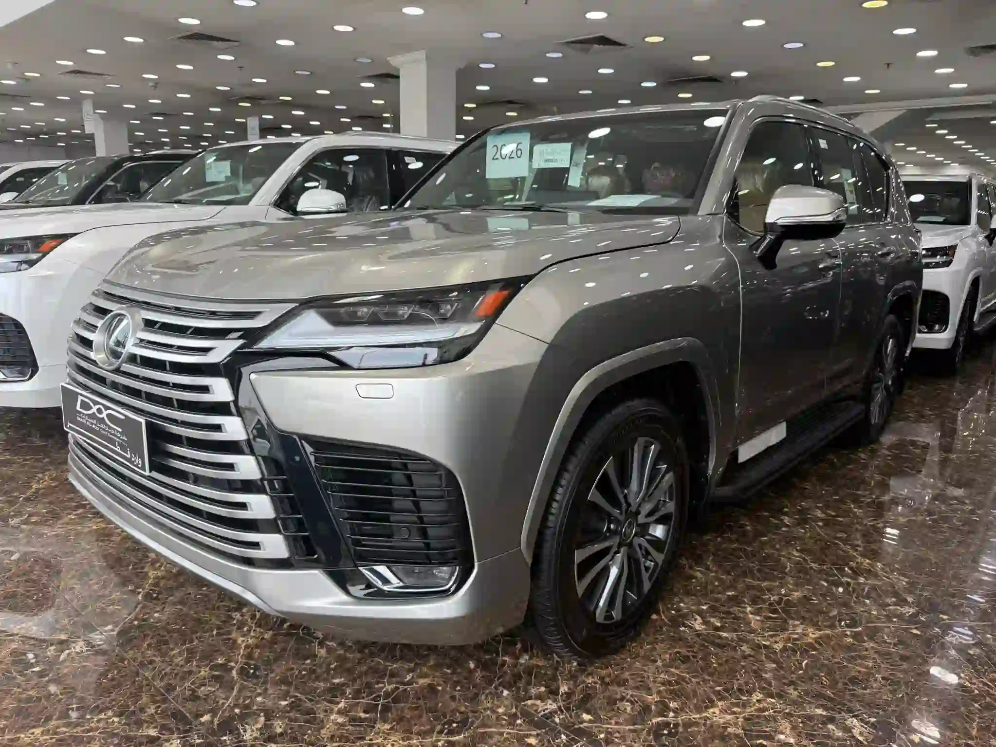Lexus LX 600 Luxury  2026 - Image 2