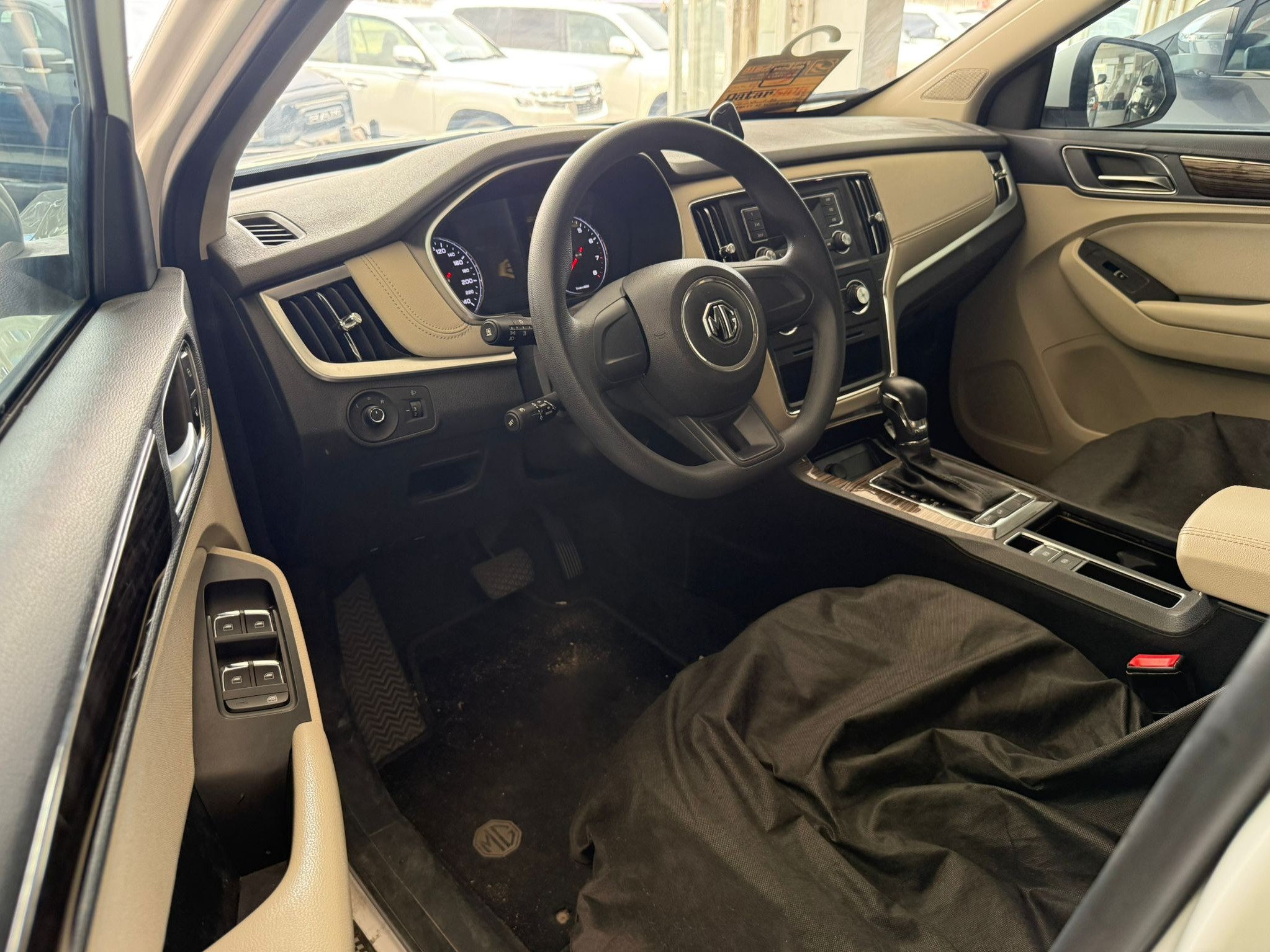 MG RX5 2022 — photo 9 for sale in Qatar