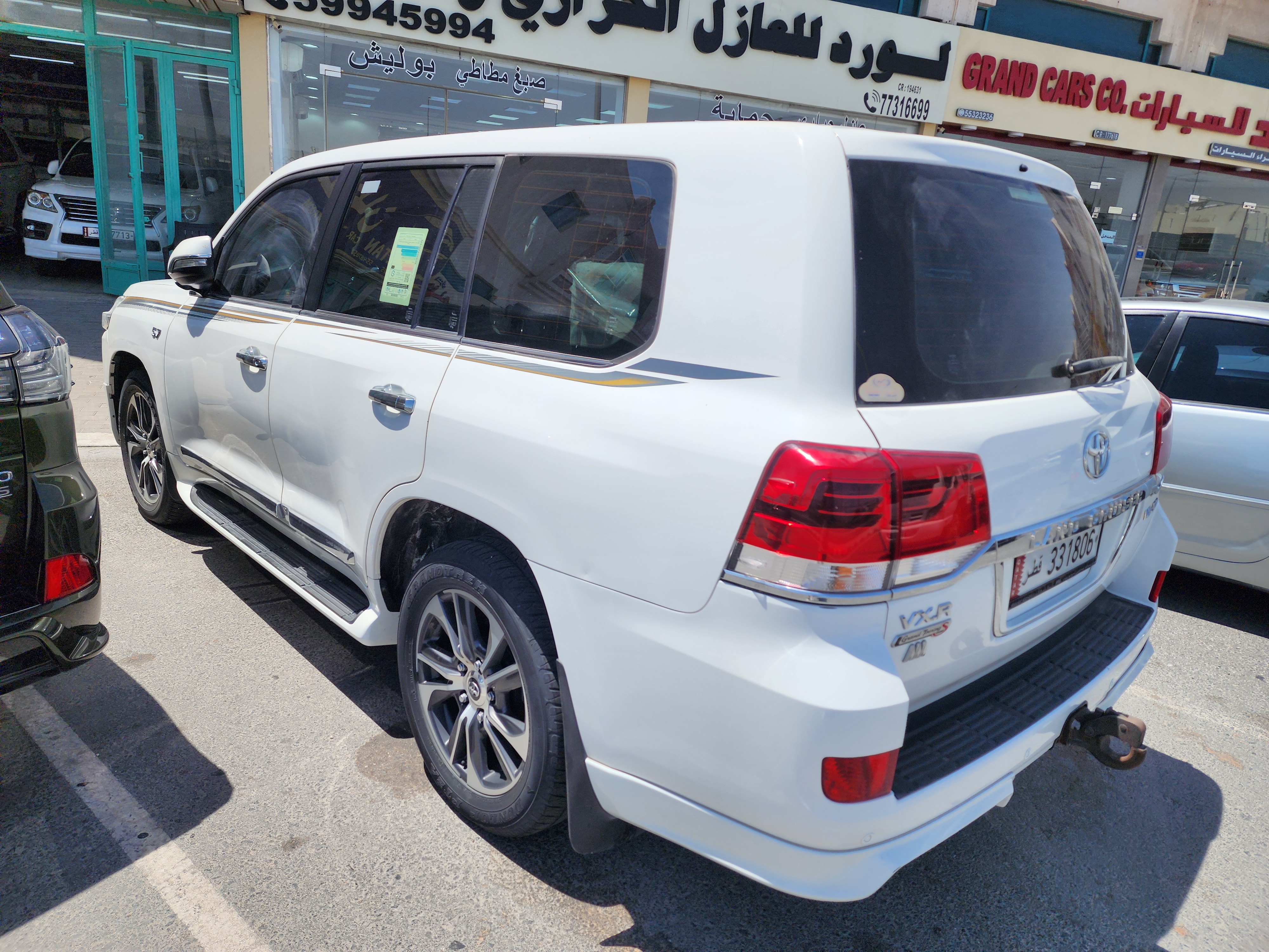 Toyota Land Cruiser VX.R - Image 3