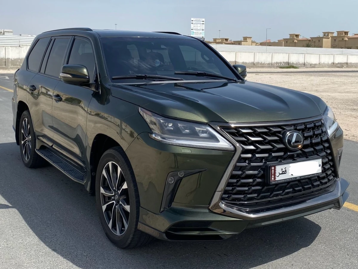 Lexus LX 570 S Black Edition 2021