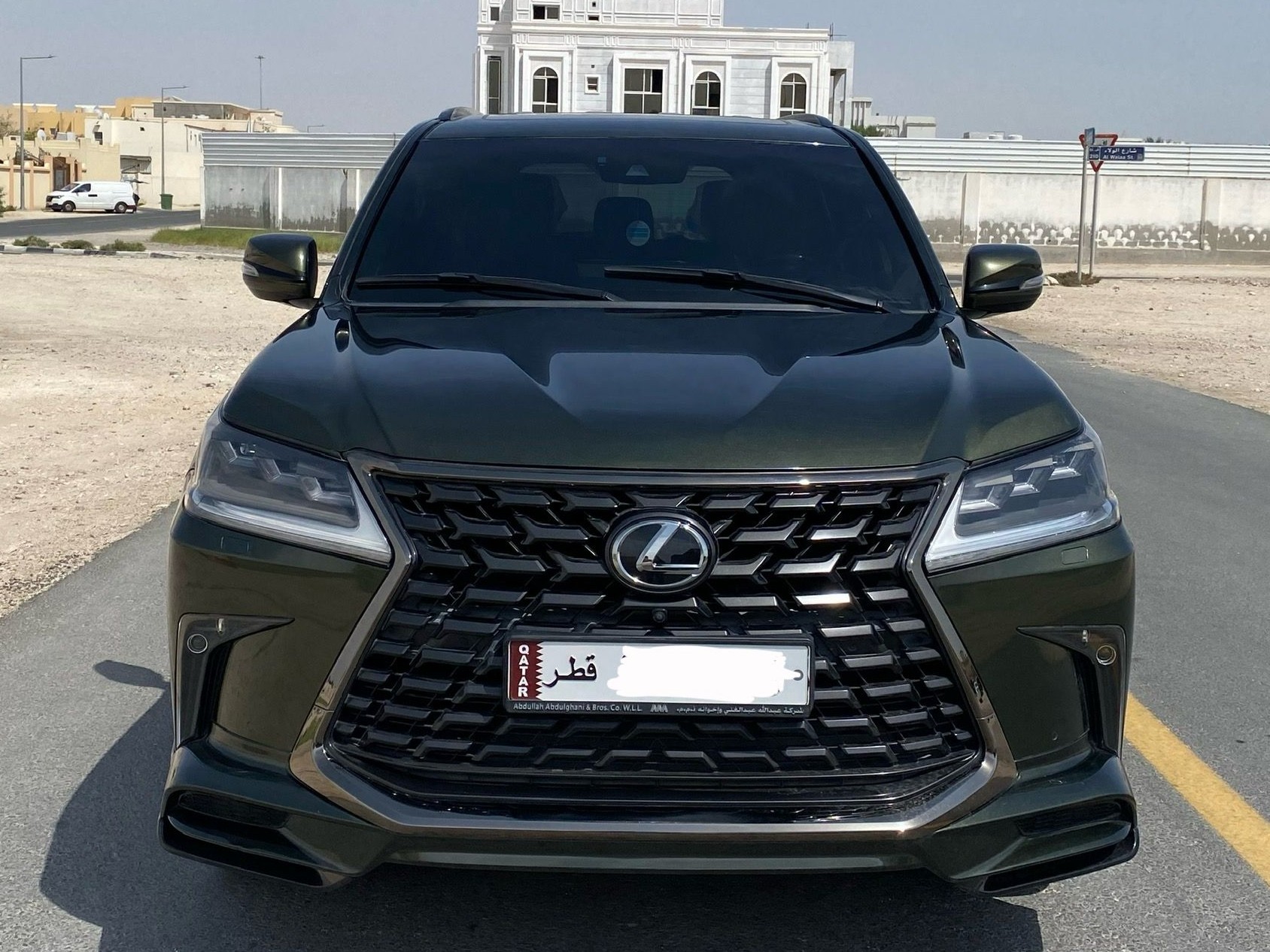 Lexus LX 570 S Black Edition 2021 - Image 2