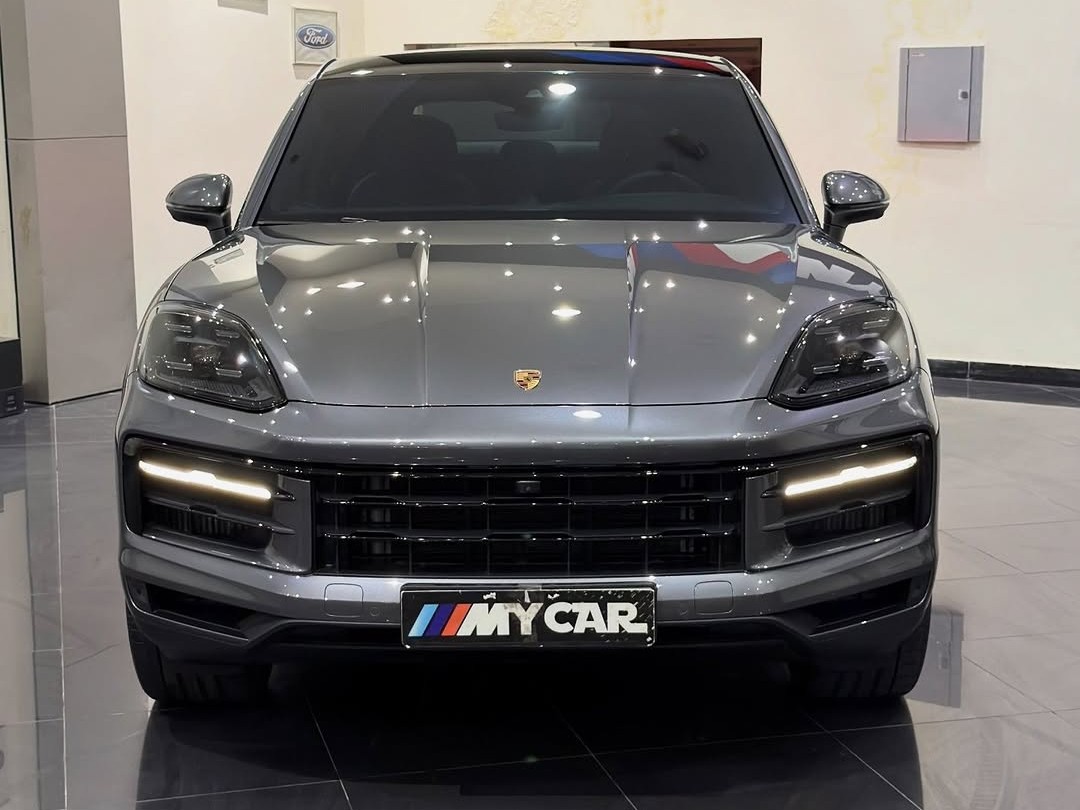 Porsche Cayenne 2025 - Image 2