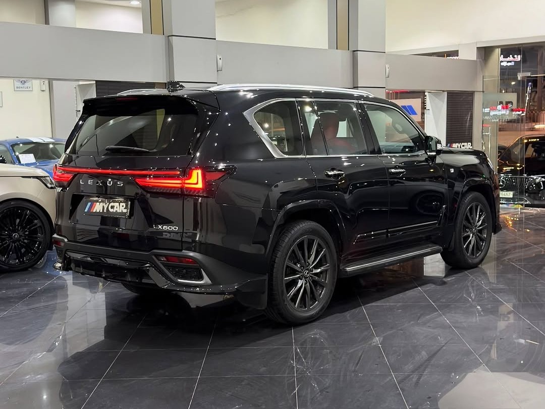 Lexus LX 600  F-Sport 2026 - Image 2