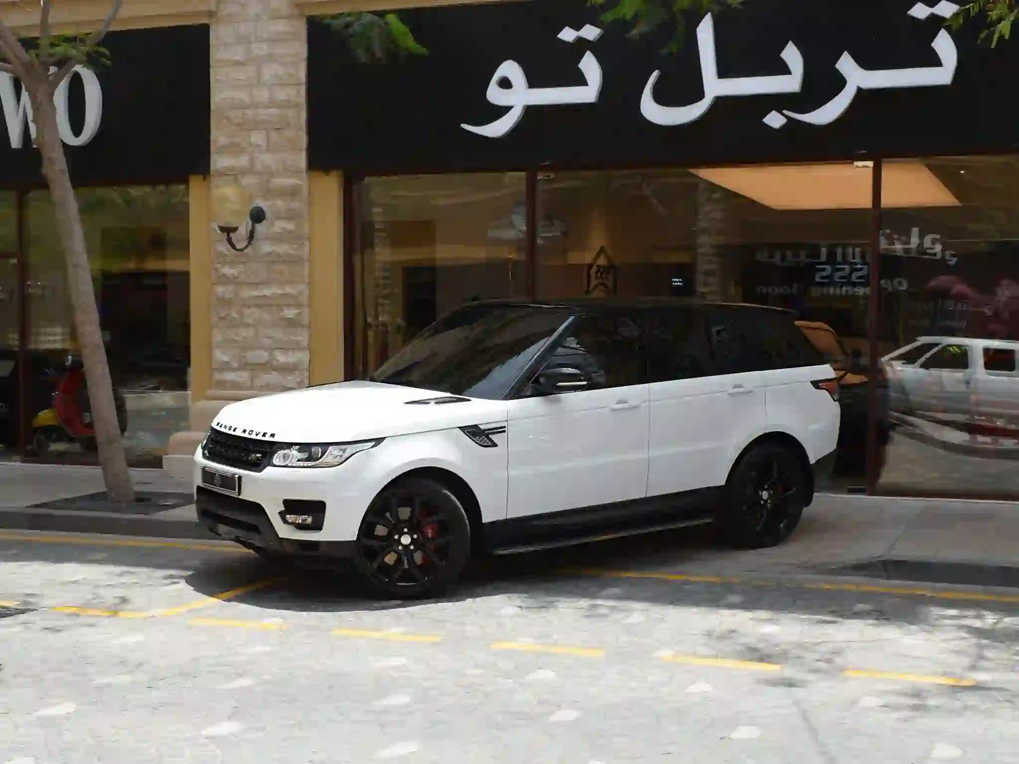 لاند روفر رينج روفر سبورت اوتوبايوغرافي 2014