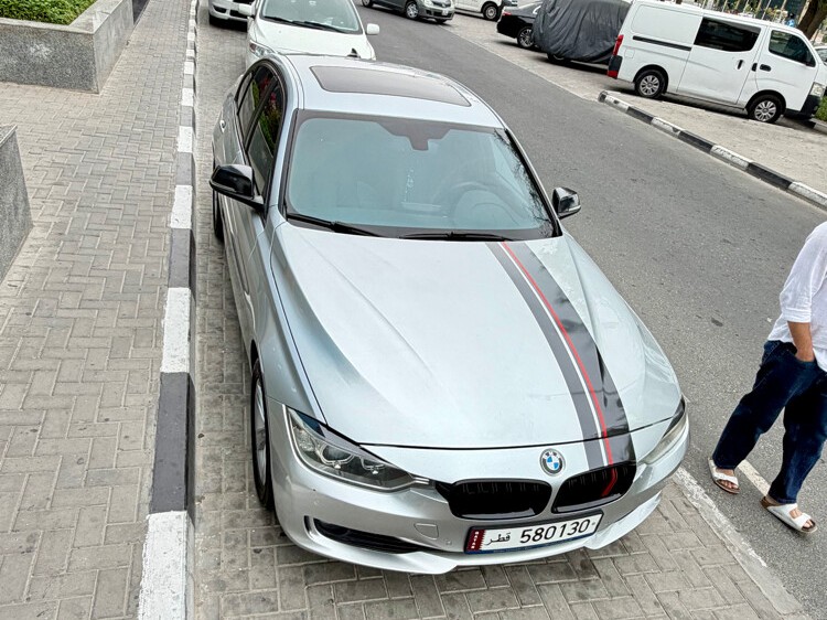 BMW 3-Series 320 i 2014 - Image 2