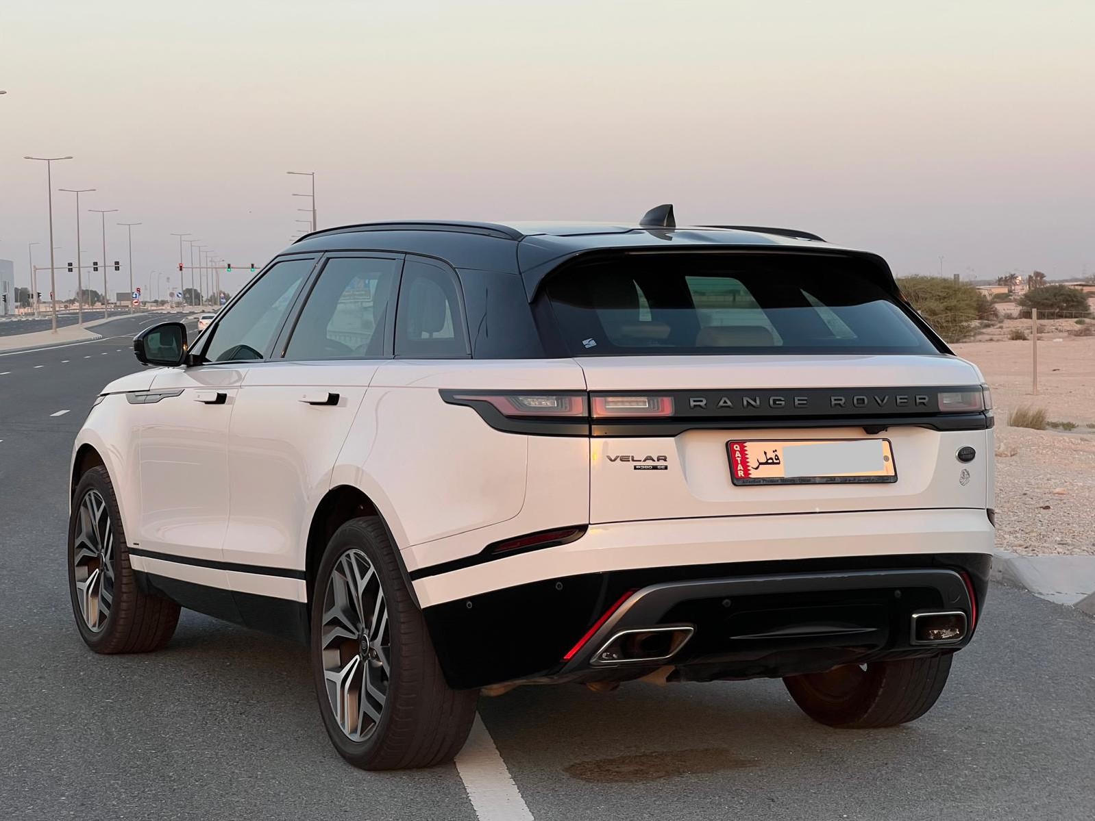 Land Rover Range Rover Velar Dynamic SE  2018 - Image 3