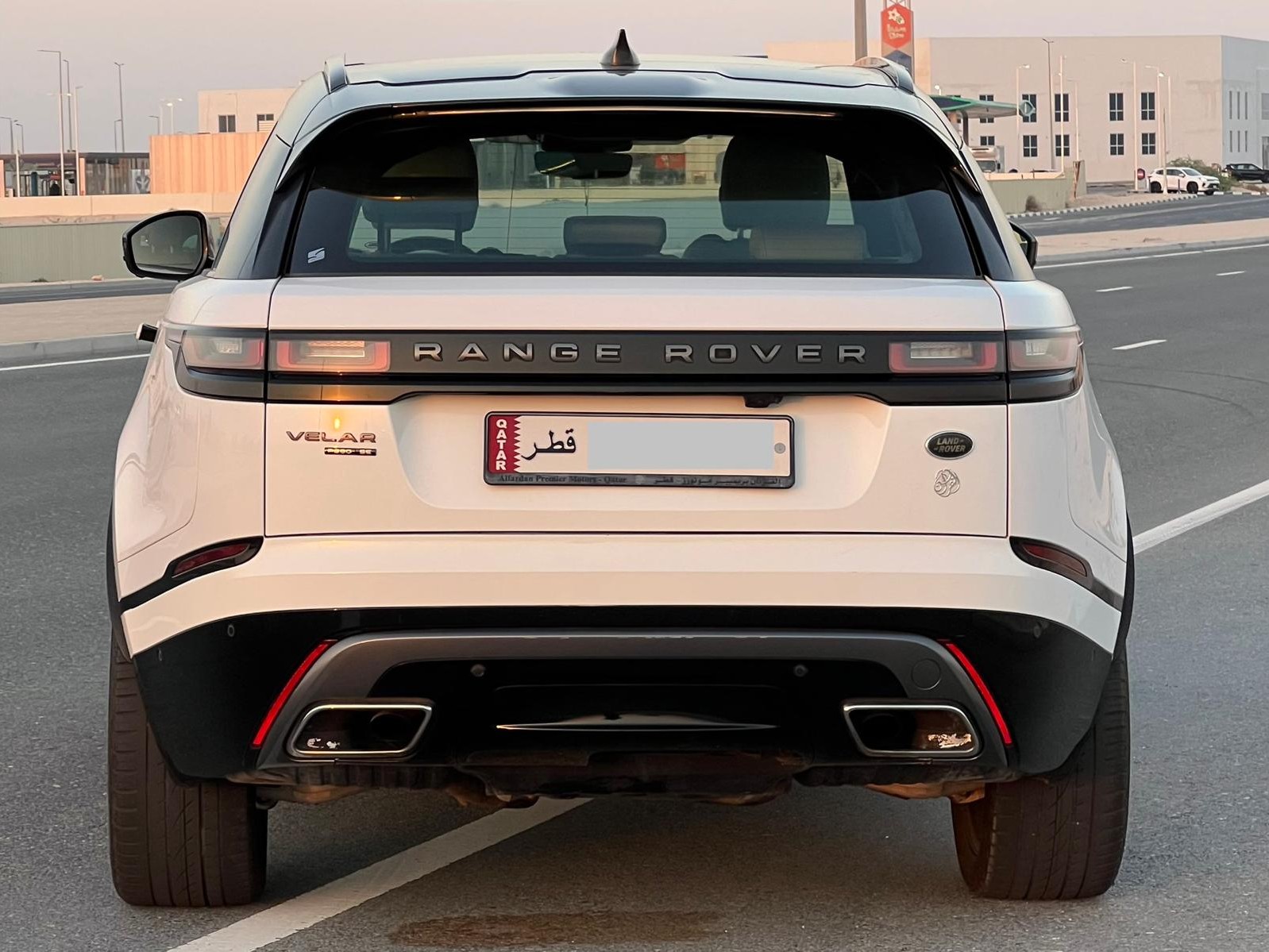 Land Rover Range Rover Velar Dynamic SE  2018 - Image 4