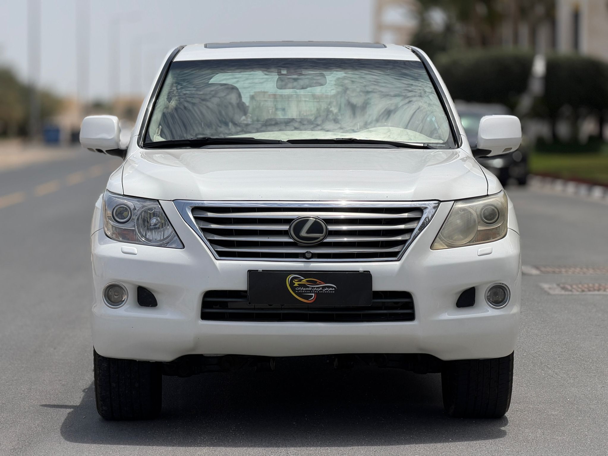 Lexus LX 570 2009 - Image 2