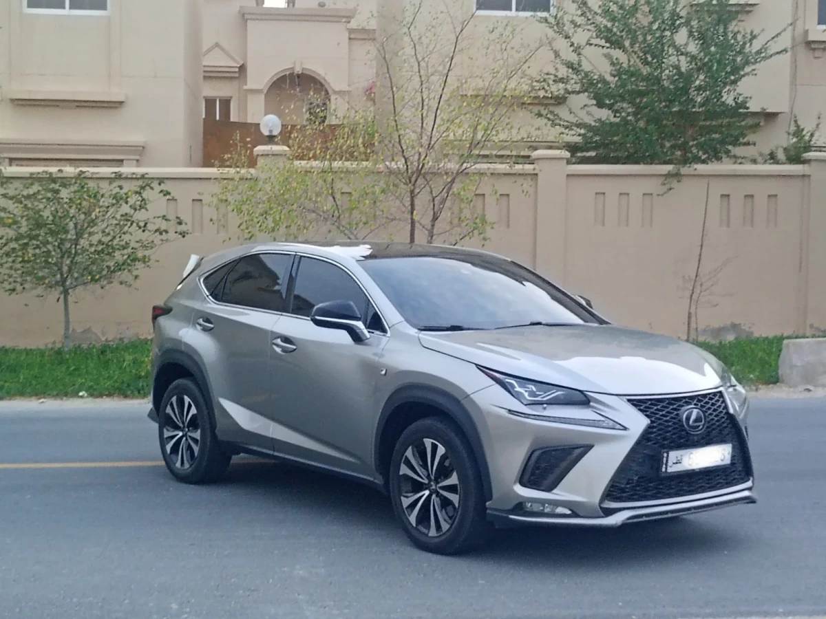 Lexus NX 300 2021