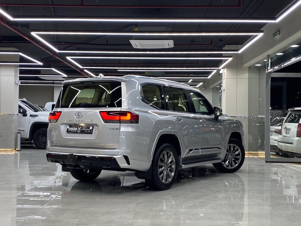 Toyota Land Cruiser VXR Twin Turbo 2023 - Image 2