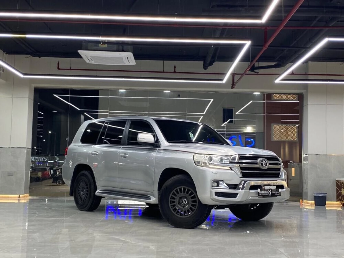 Toyota Land Cruiser GX 2015