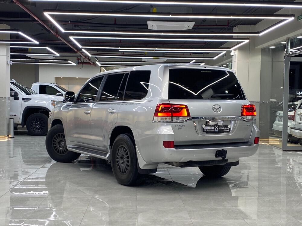 Toyota Land Cruiser GX 2015 - Image 3