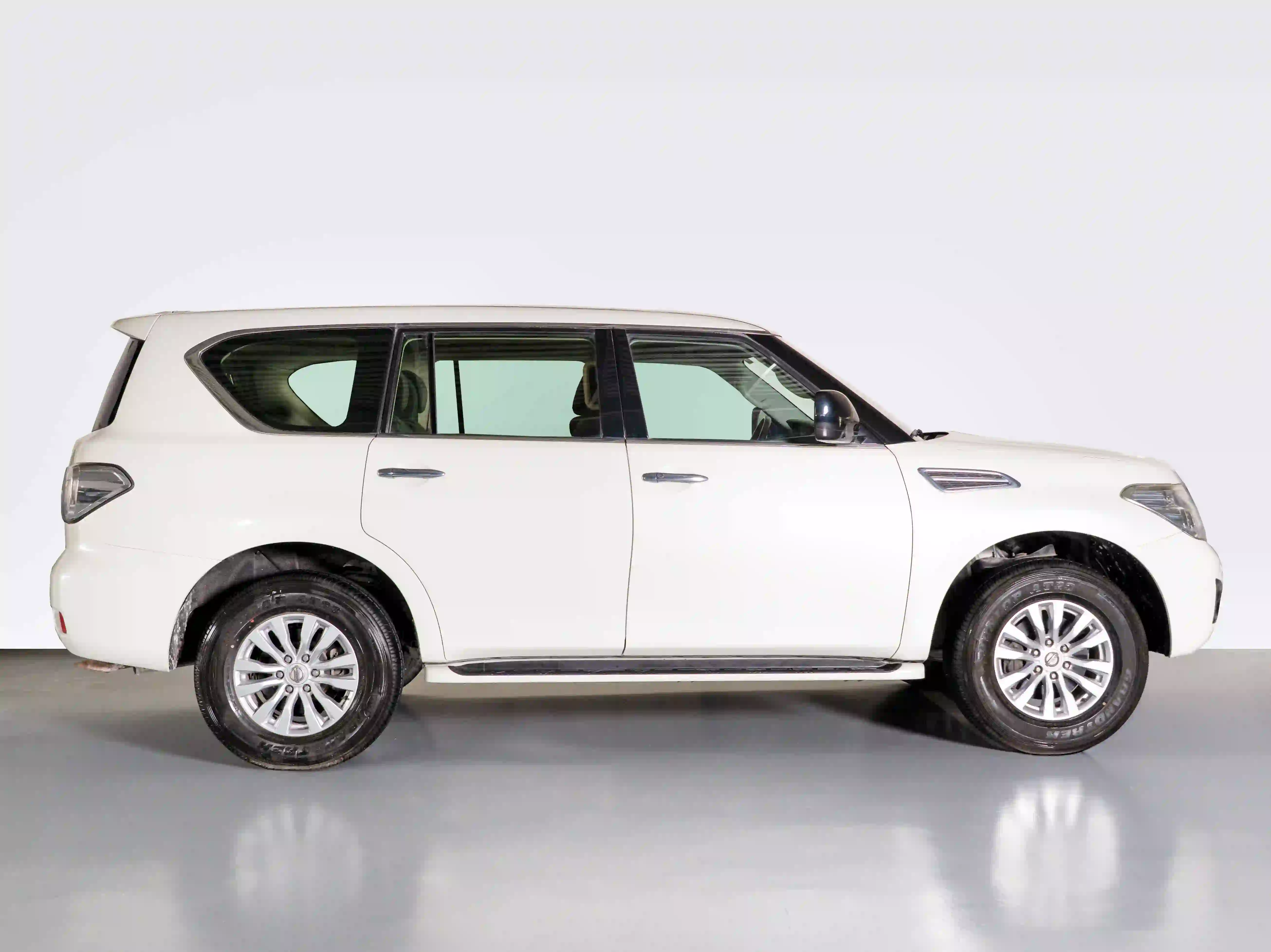 Nissan Patrol XE 2019 - Image 2