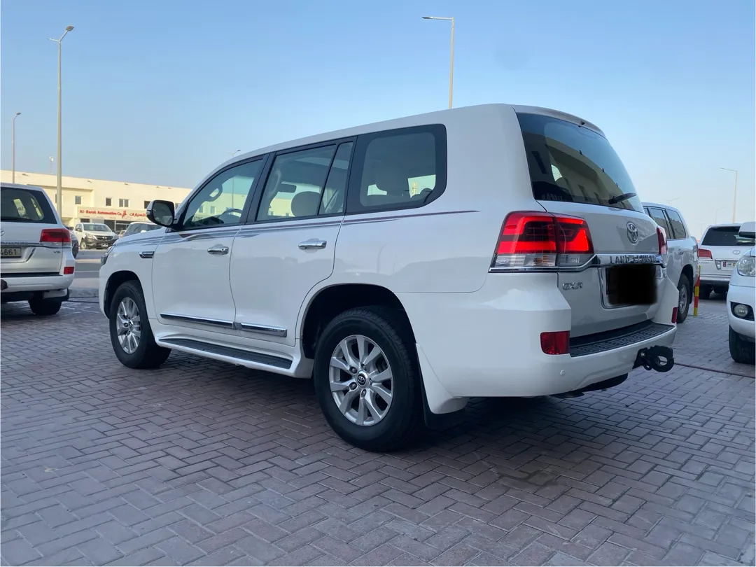 Toyota Land Cruiser GX.R 2017 - Image 3