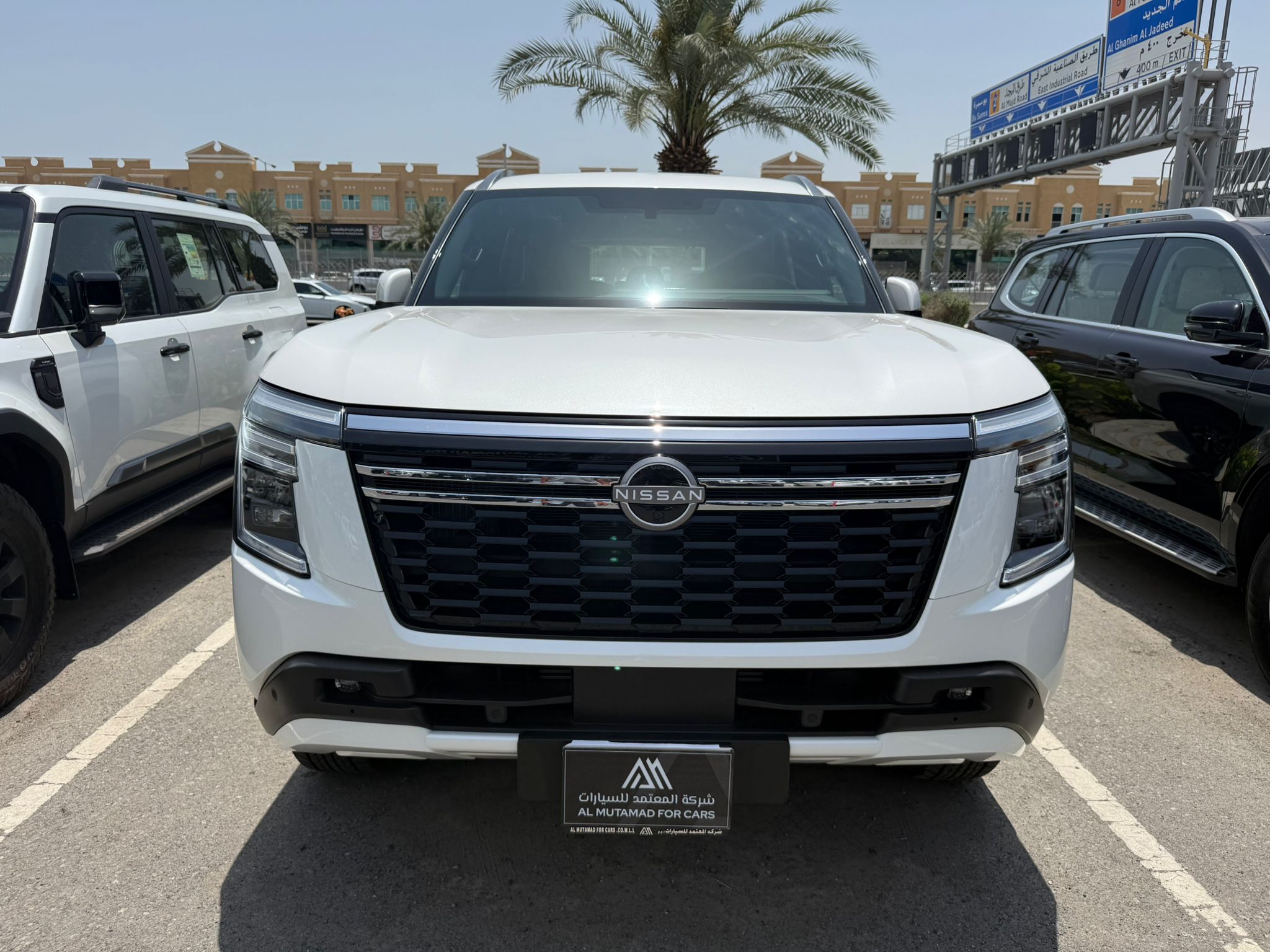 Nissan Patrol LE 2025 - Image 2