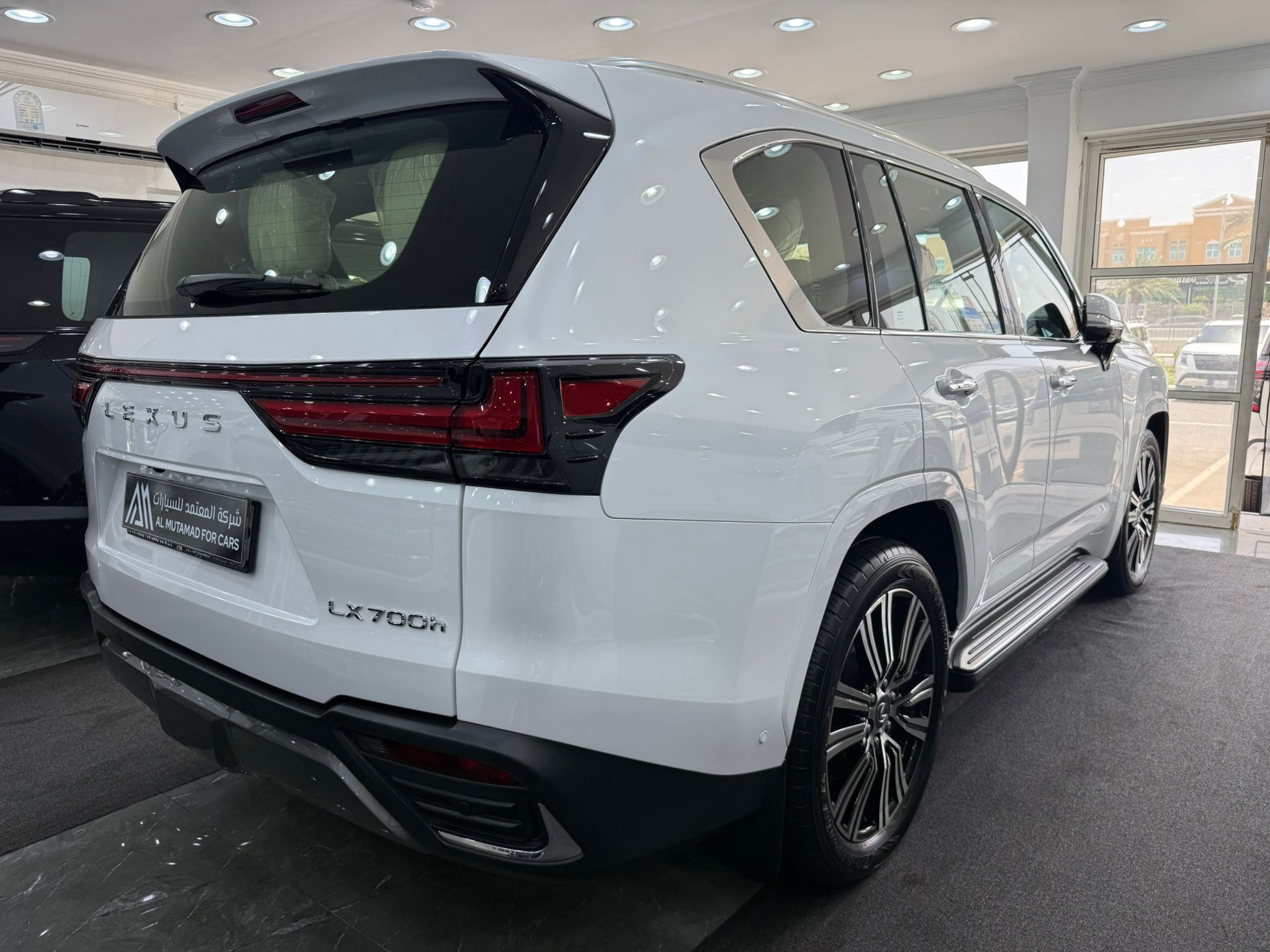 Lexus LX 700 LUXURY 2025 - Image 4