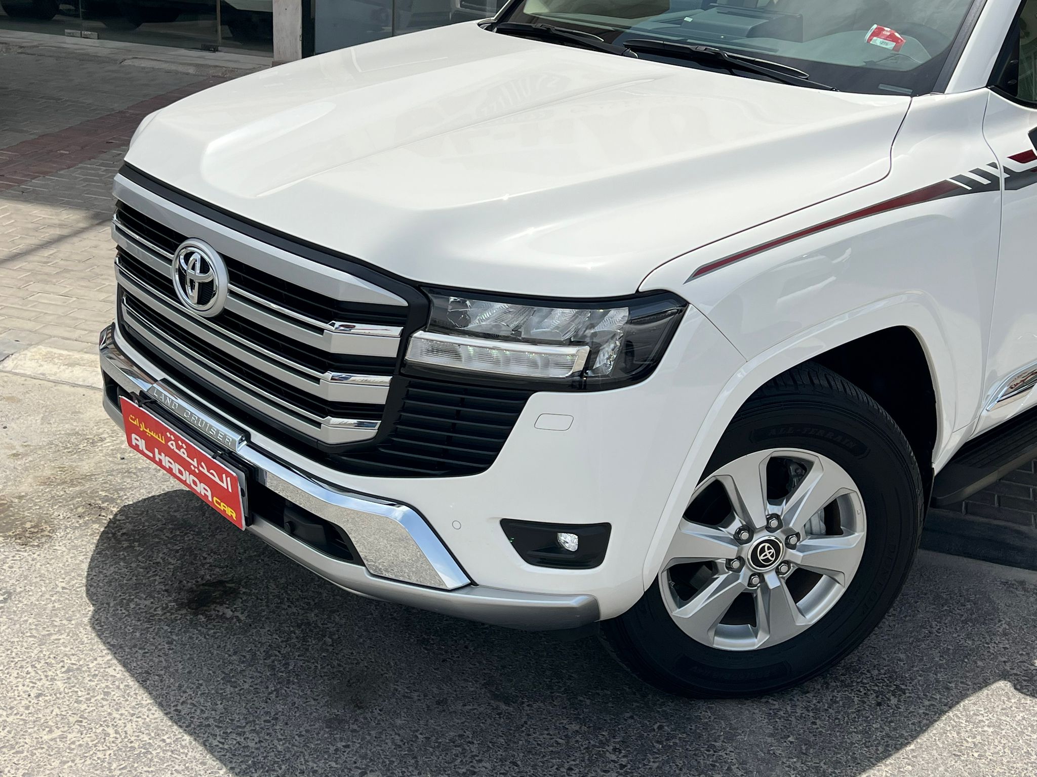 Toyota Land Cruiser GX.R 2025 - Image 3