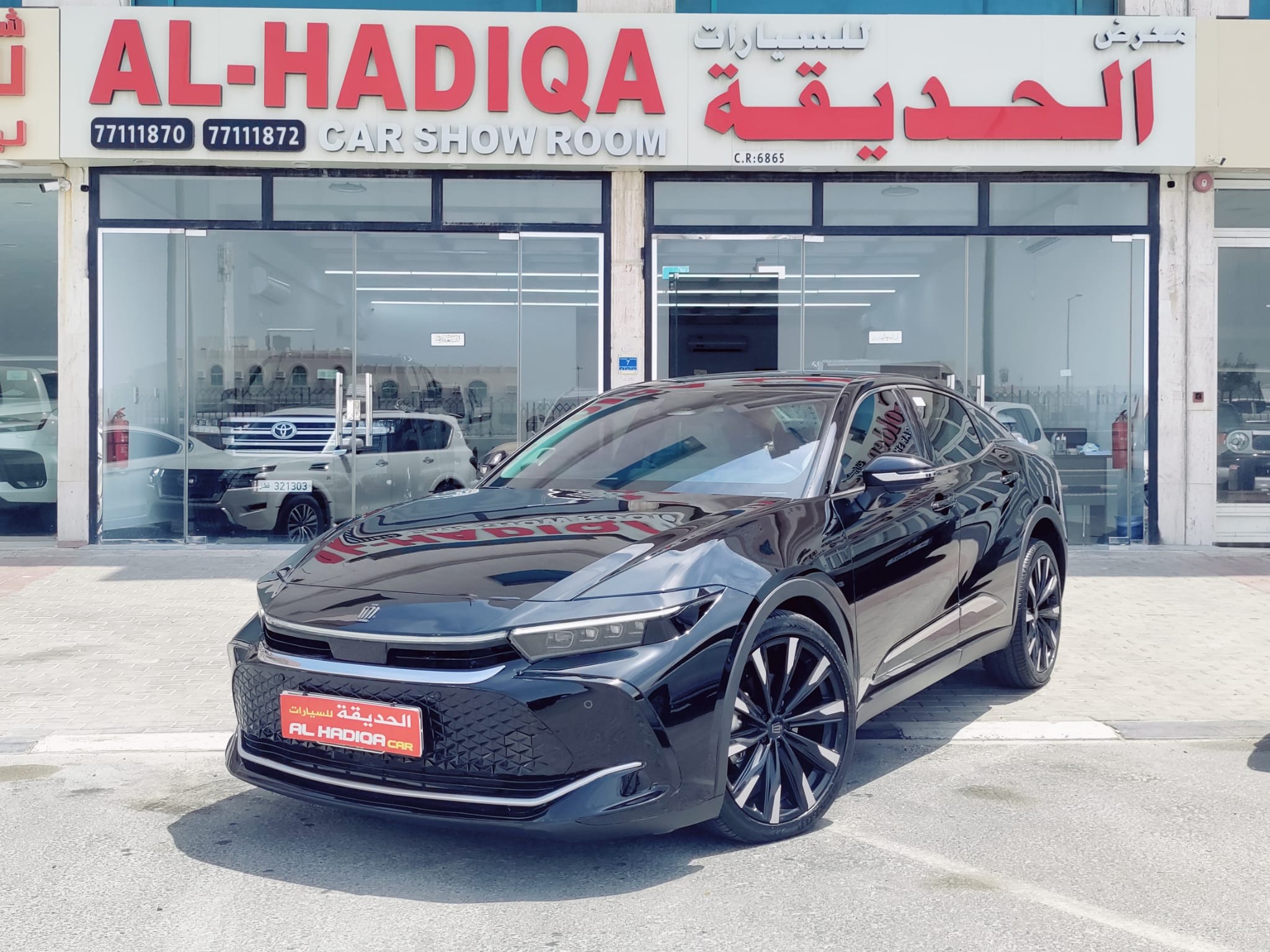Toyota Crown hybrid 2023 - Image 2
