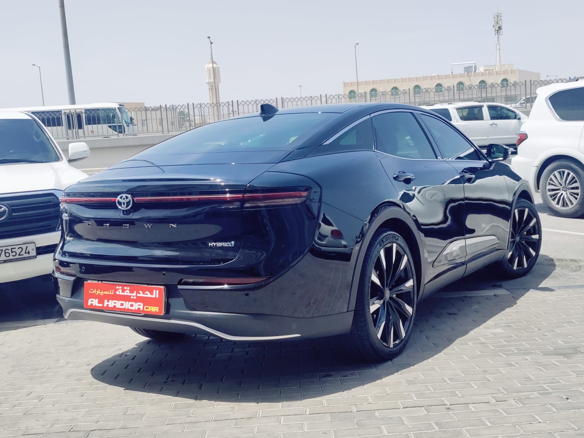 Toyota Crown hybrid 2023 - Image 3