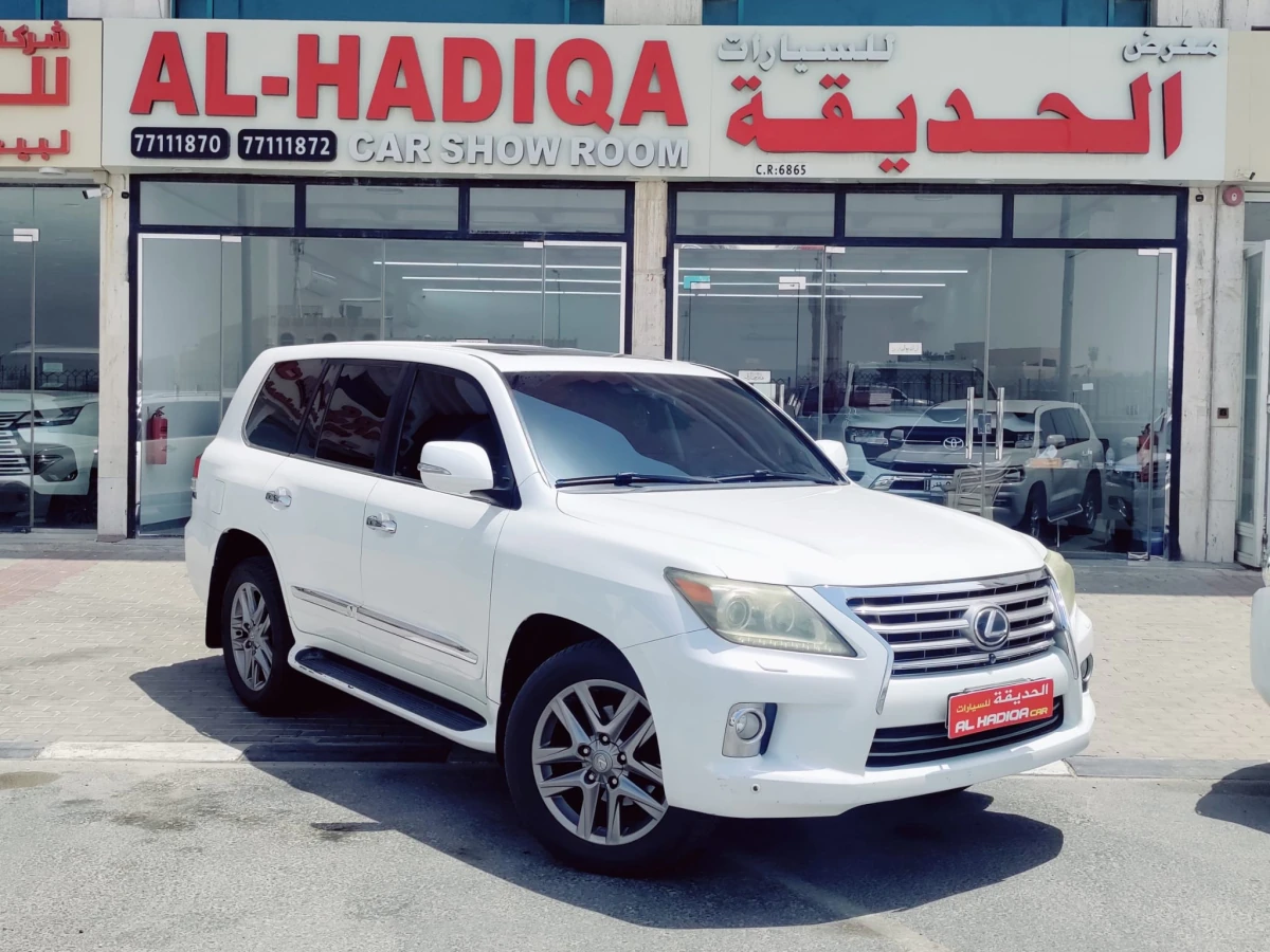 Lexus LX 570 S 2013
