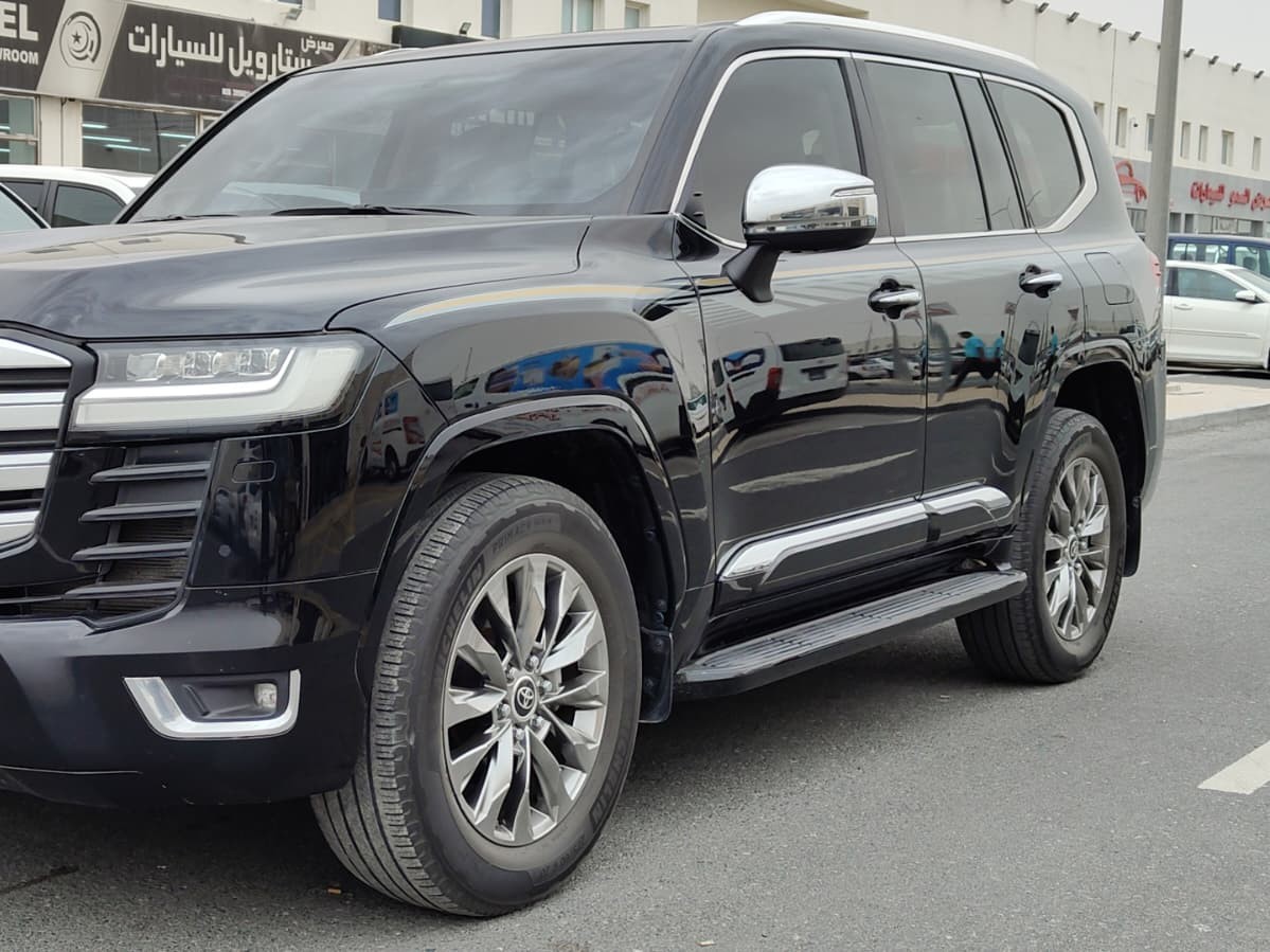 Toyota Land Cruiser VX Twin Turbo 2023 - Image 4