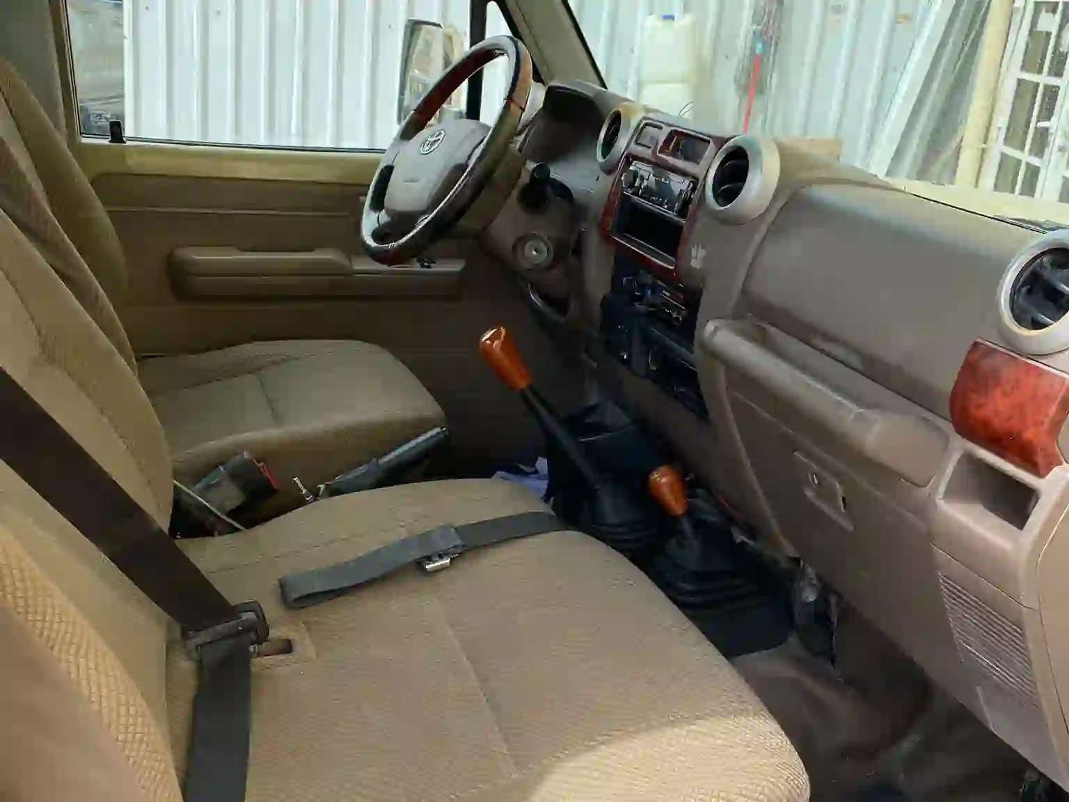 Toyota Land Cruiser LX 2013 - Image 4
