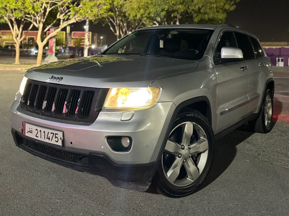 Jeep Grand Cherokee Limited 2012 - Image 2