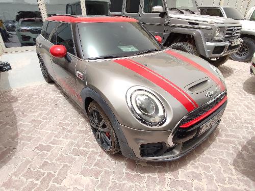 featured car