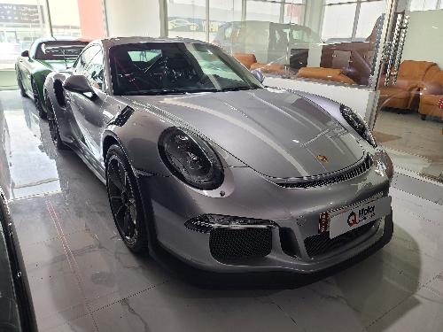 featured car